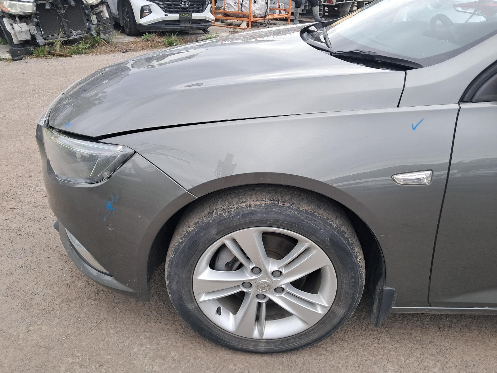 2019 HOLDEN COMMODORE 10