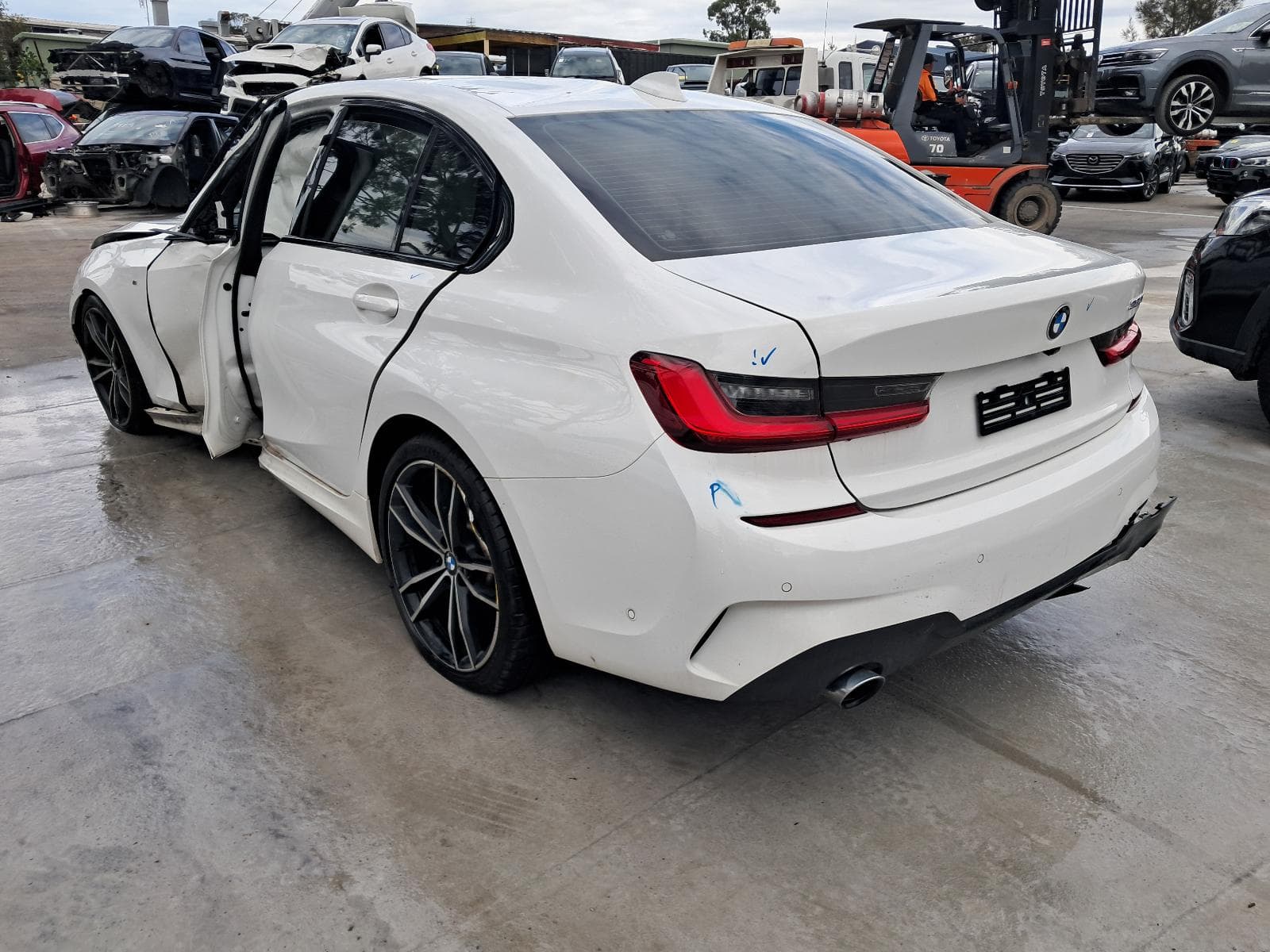 2019 BMW 3 SERIES 5