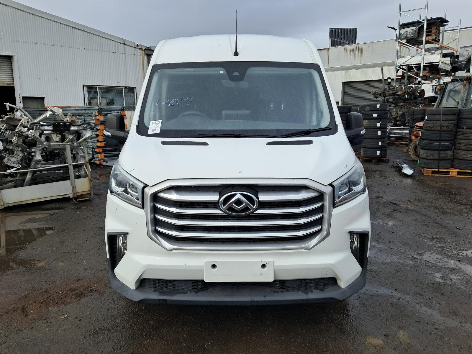 2025 LDV DELIVER 9 11