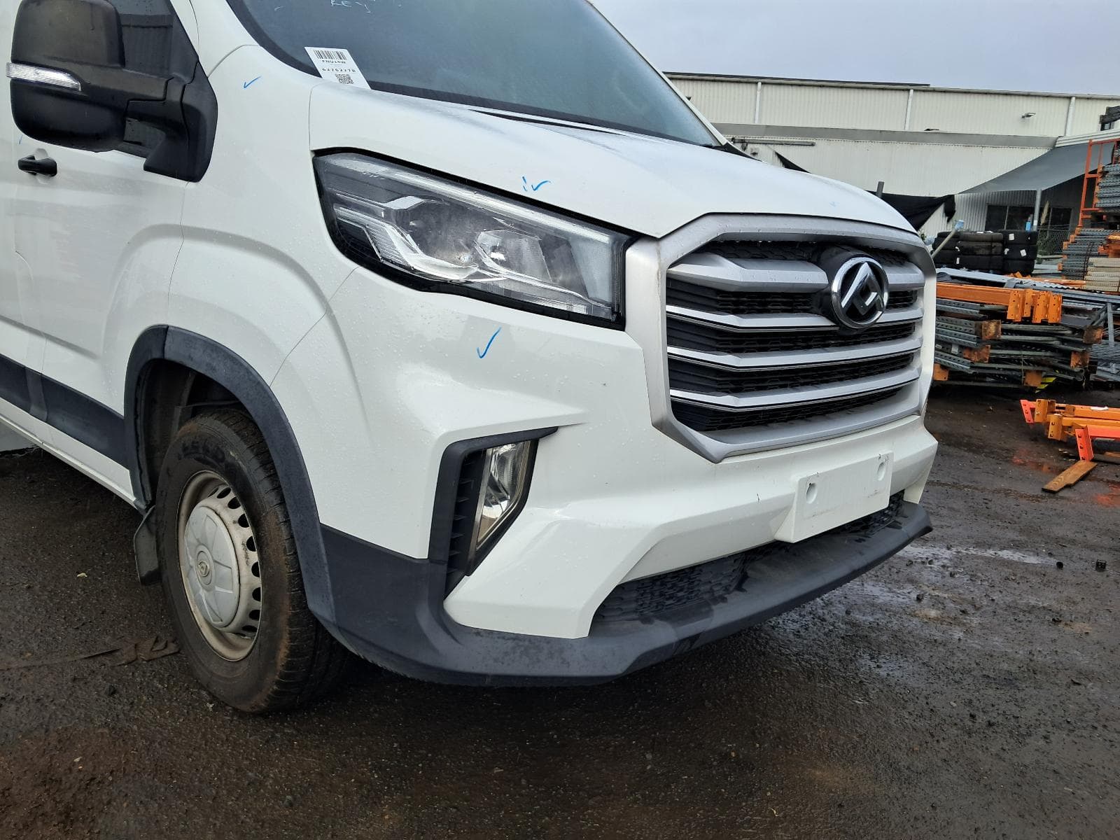 2025 LDV DELIVER 9 9