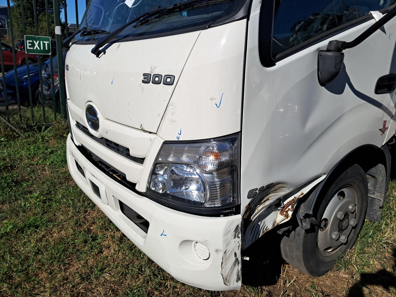 2021 HINO 300 9