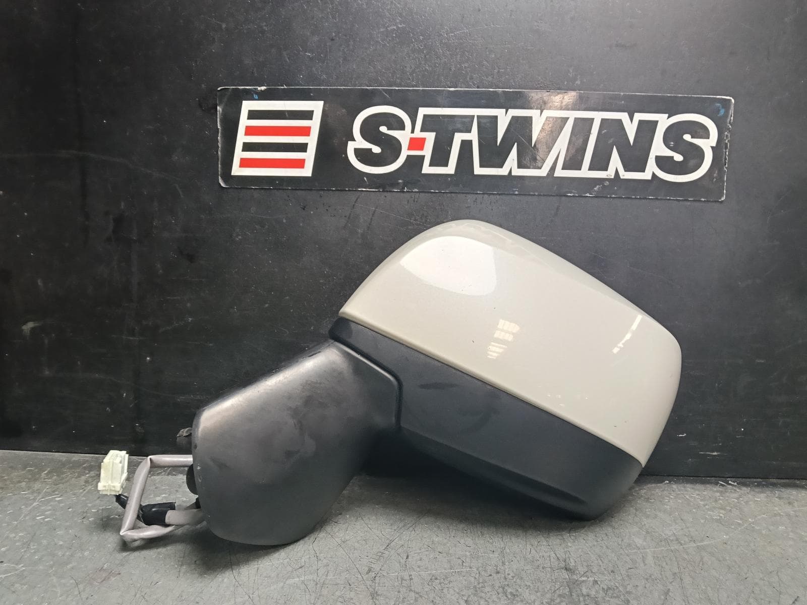 Used auto part listing image: 2015 SUBARU IMPREZA LEFT DOOR MIRROR G4, SEDAN/HATCH, NON INDICATOR TYPE, 12/11-08/17 0000413839