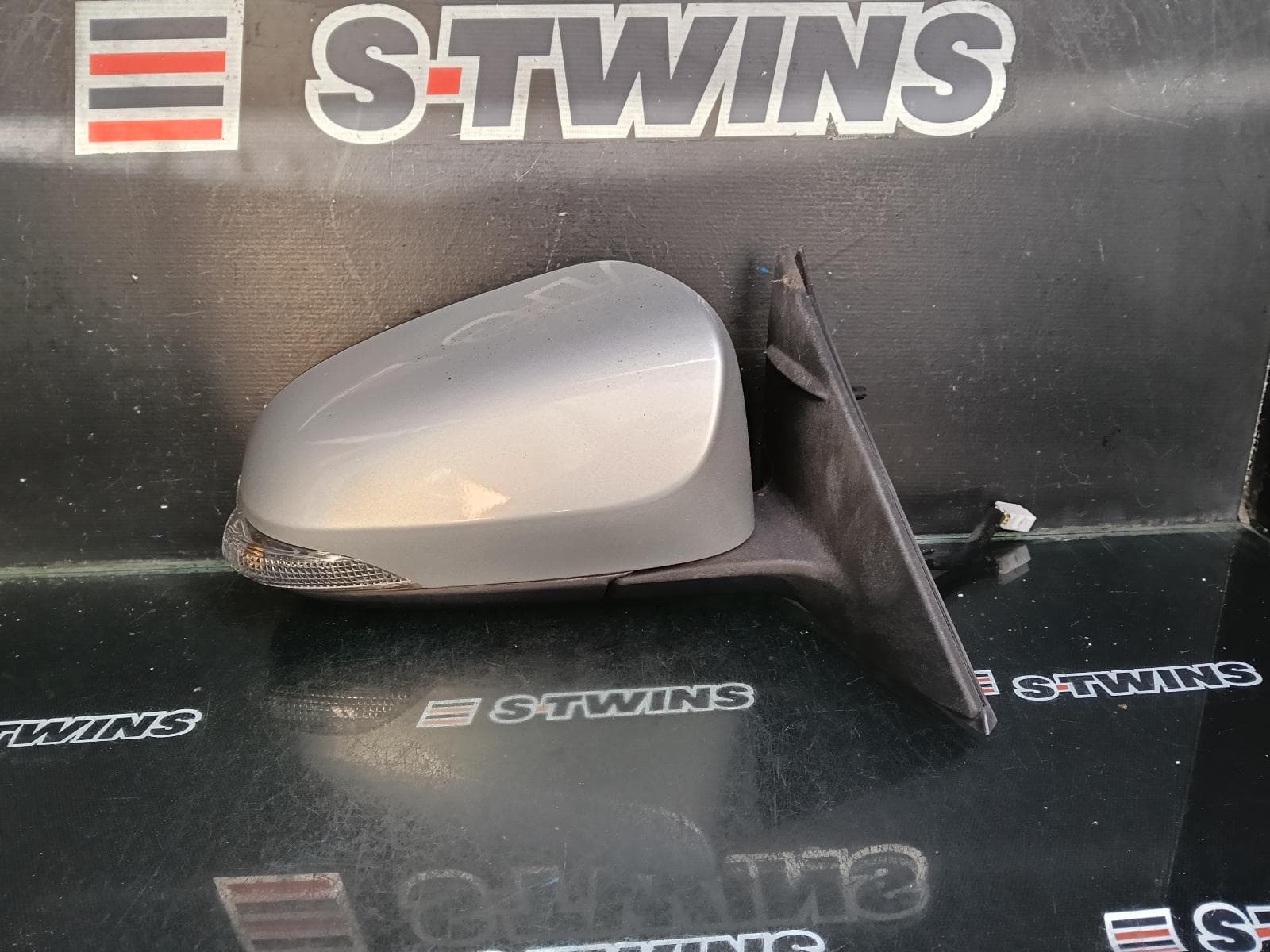 Used auto part listing image: 2014 TOYOTA CAMRY RIGHT DOOR MIRROR ASV50/AVV50, ALTISE/ATARA R/S/SX/HYBRID H/RZ, NON BLIND SPOT MONITOR TYPE, 11/11-03/15 0000414143