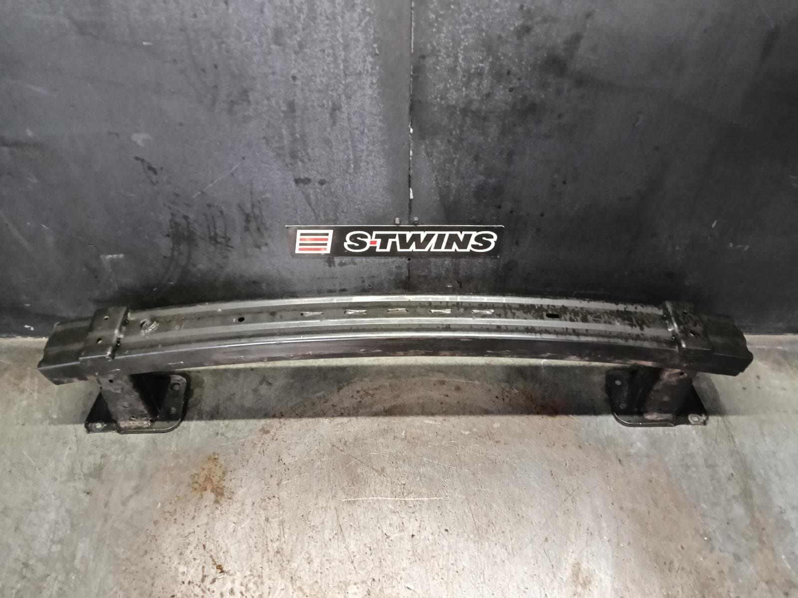 Used auto part listing image: 2017 FORD ESCAPE R BAR BRACKET REINFO MAIN REINFORCEMENT, ZG, 09/16-05/20 0000386862