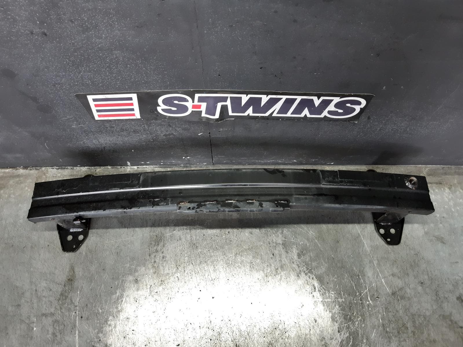 Used auto part listing image: 2013 KIA SOUL F BAR REINFORC BRACK MAIN REINFORCEMENT, AM, 09/11-01/14 0000167334