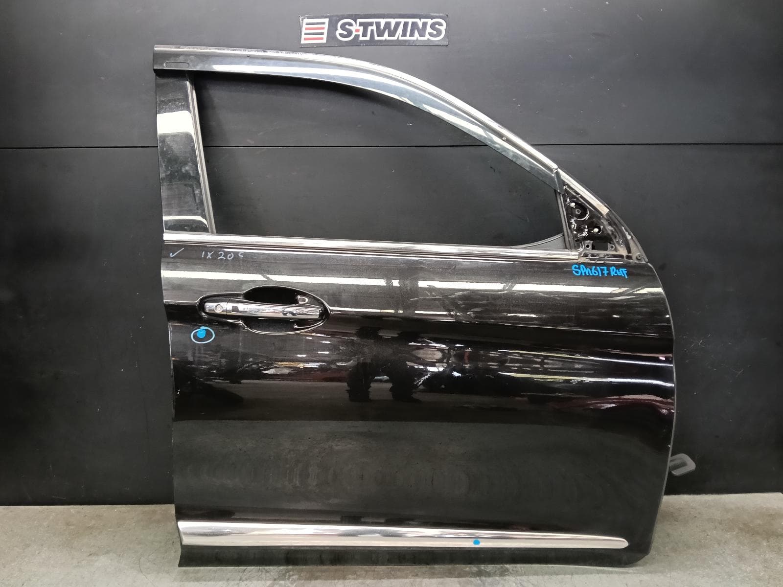 Used auto part listing image: 2019 HAVAL H9 RIGHT FRONT DOOR 05/15-12/21 0000398615