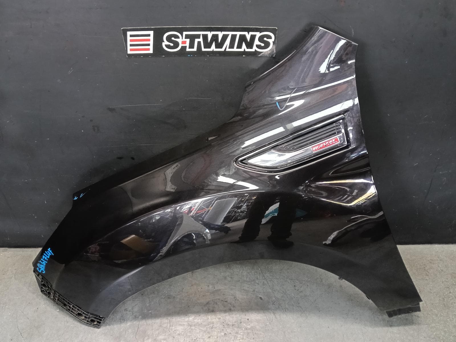 Used auto part listing image: 2019 HAVAL H9 LEFT GUARD 05/15-12/21 0000398317