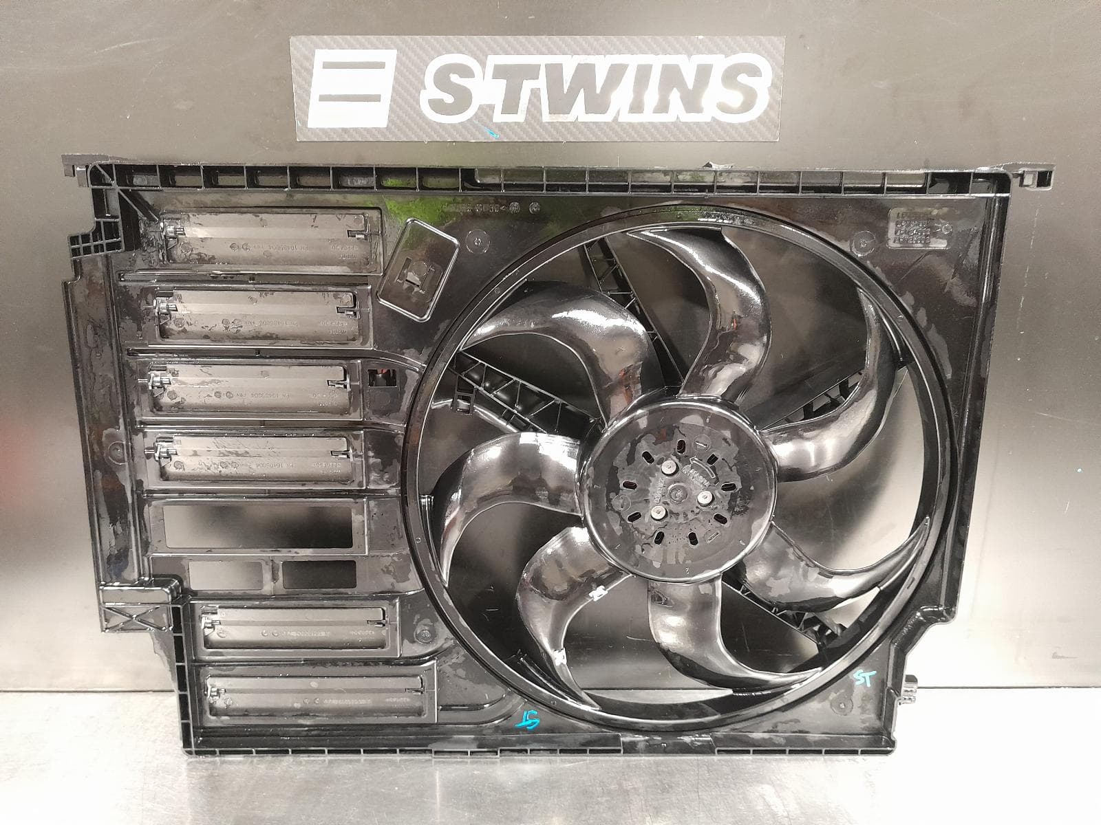 Used auto part listing image: 2020 BMW X1 FAN RADIATOR FAN, 2.0, B48C, PETROL, 400W, F48, 07/19-06/22 0000195892