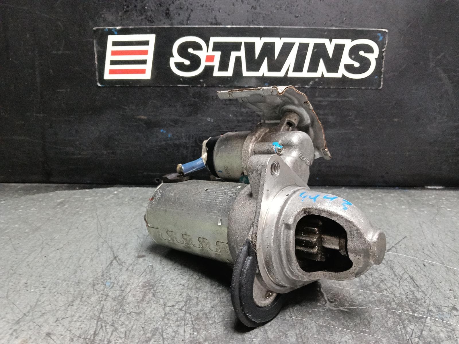 Used auto part listing image: 2020 GENESIS G70 STARTER PETROL, 3.3, TWIN TURBO, IK, 05/19- 0000405891