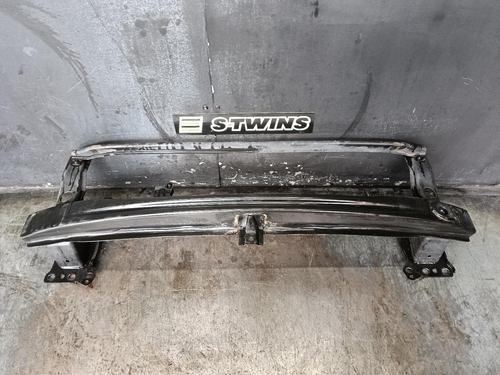 Used auto part listing image: 2014 VOLKSWAGEN CADDY F BAR REINFORC BRACK REINFORCEMENT, 2K, 08/10-06/15 0000387585