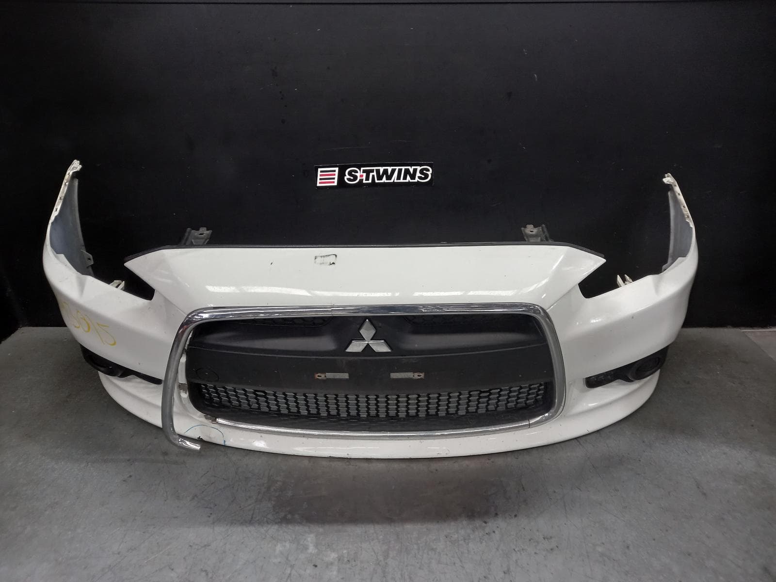 Used auto part listing image: 2015 MITSUBISHI LANCER FRONT BUMPER CJ, LX/LS/XLS/GSR, 04/14-10/15 0000388398