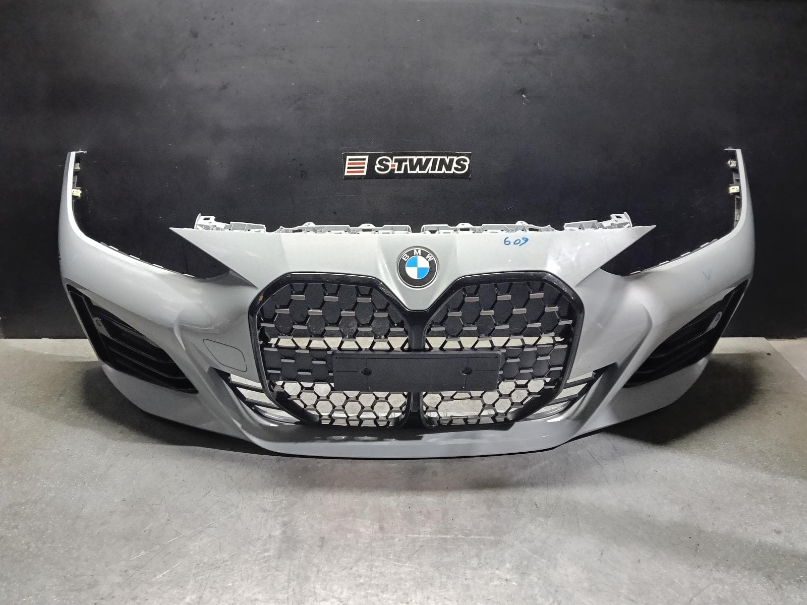 Used auto part listing image: 2023 BMW 4 SERIES FRONT BUMPER BUMPER BAR, G26, 07/21-12/24 0000395604