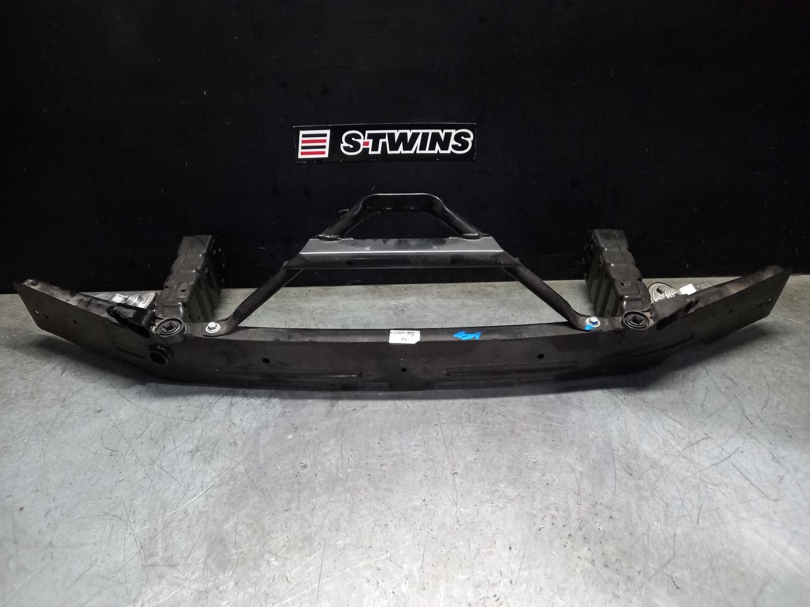 Used auto part listing image: 2023 BMW 4 SERIES F BAR REINFORC BRACK MAIN REINFORCEMENT, G26, 07/21-12/24 0000401140