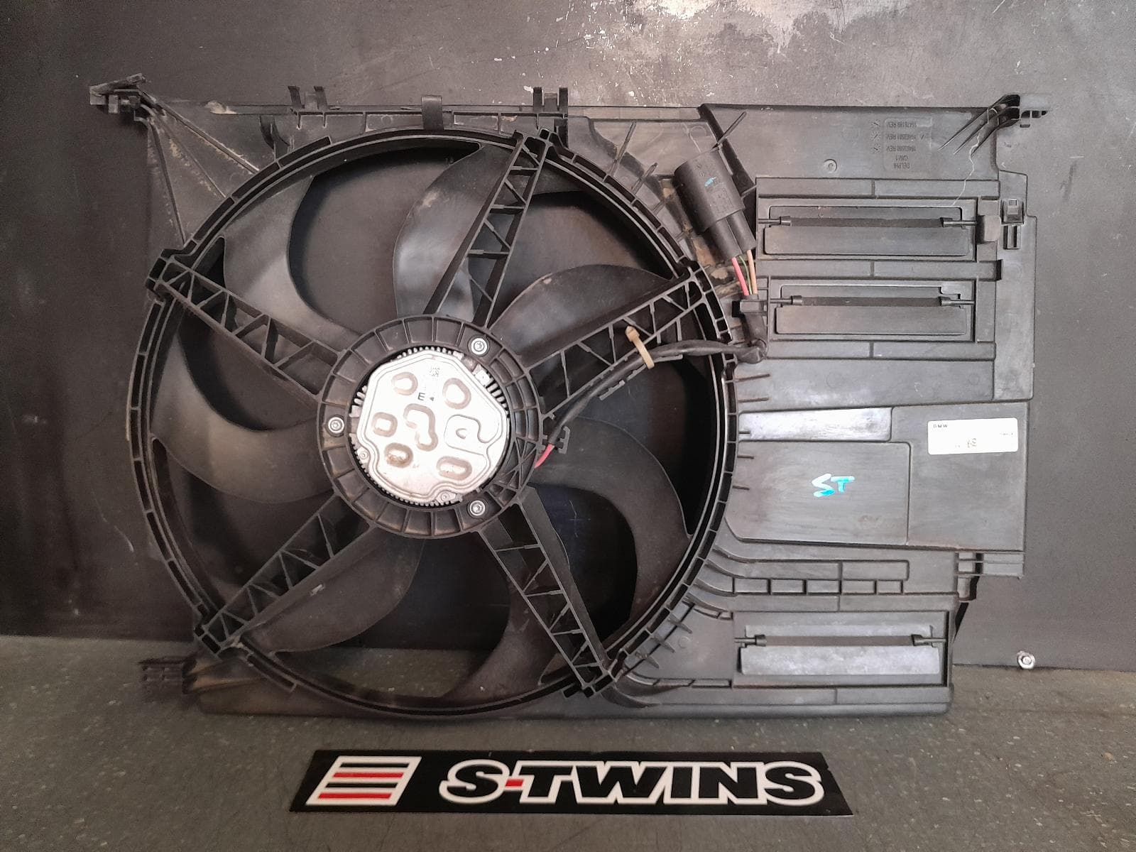 Used auto part listing image: 2016 BMW X1 FAN RADIATOR FAN, 2.0, B48O, PETROL, 400W, F48, 08/15-06/21 0000339588