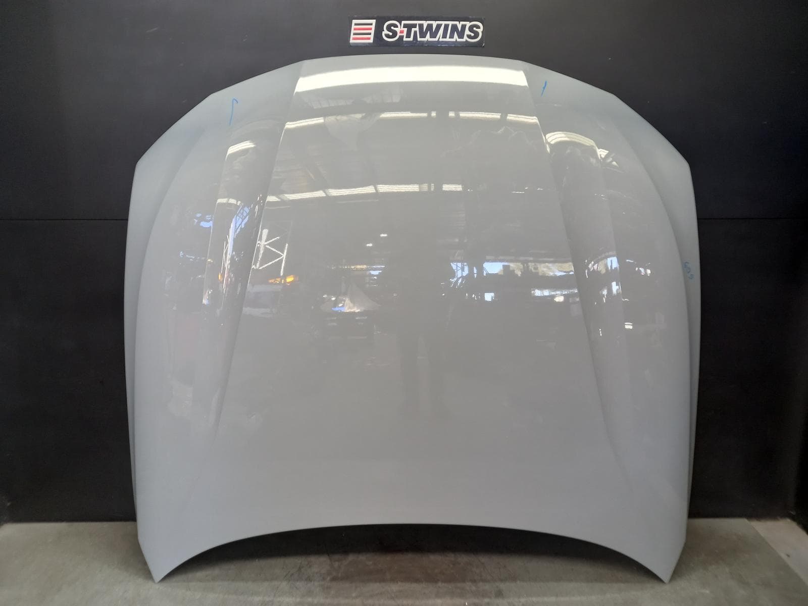 Used auto part listing image: 2023 BMW 4 SERIES BONNET G22/G23, COUPE/CONVERTIBLE, 06/20- 0000399728