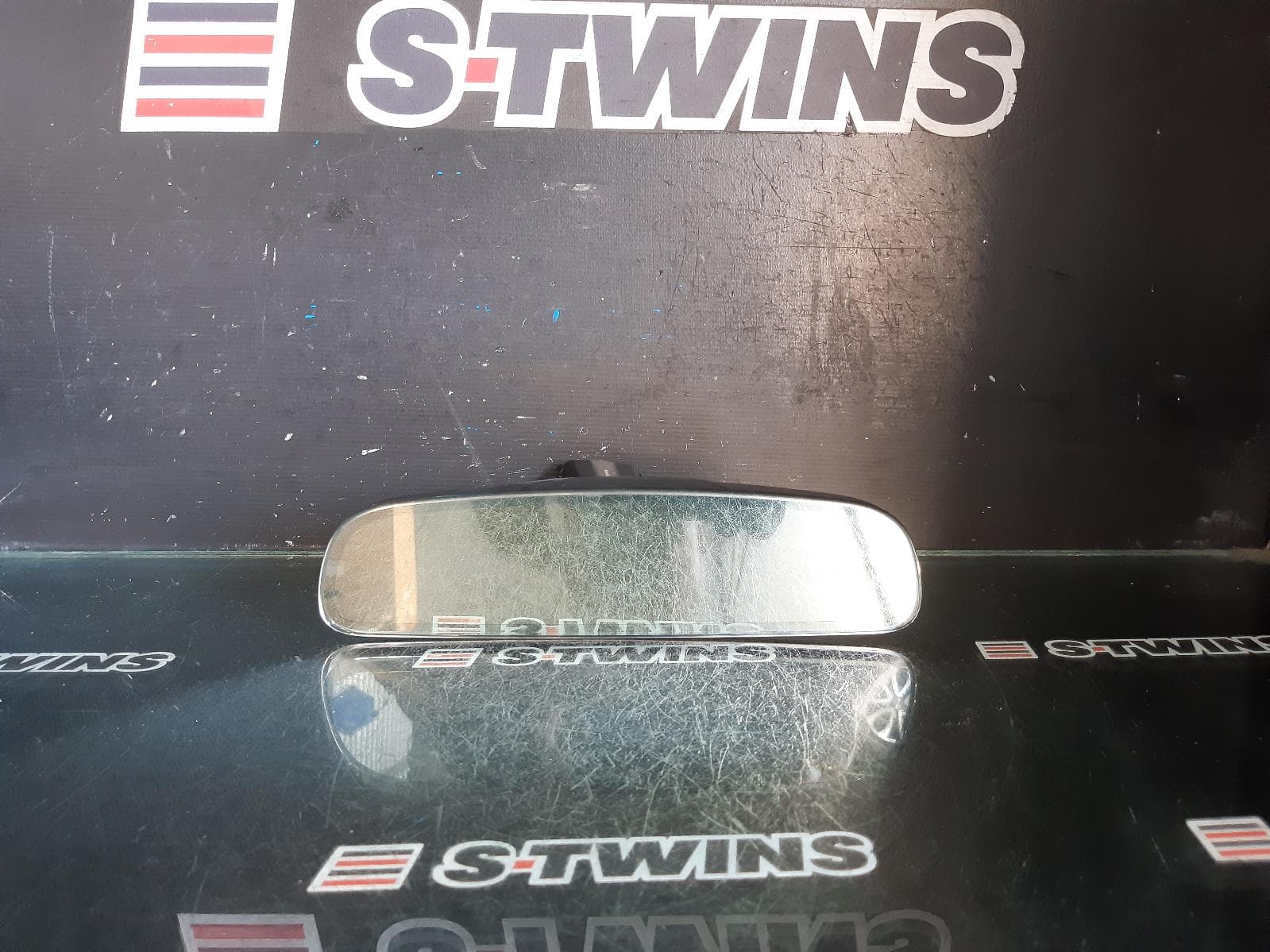 Used auto part listing image: 2017 LAND ROVER RANGEROVER VELAR INTERIOR MIRROR L560, 05/17- 0000299355