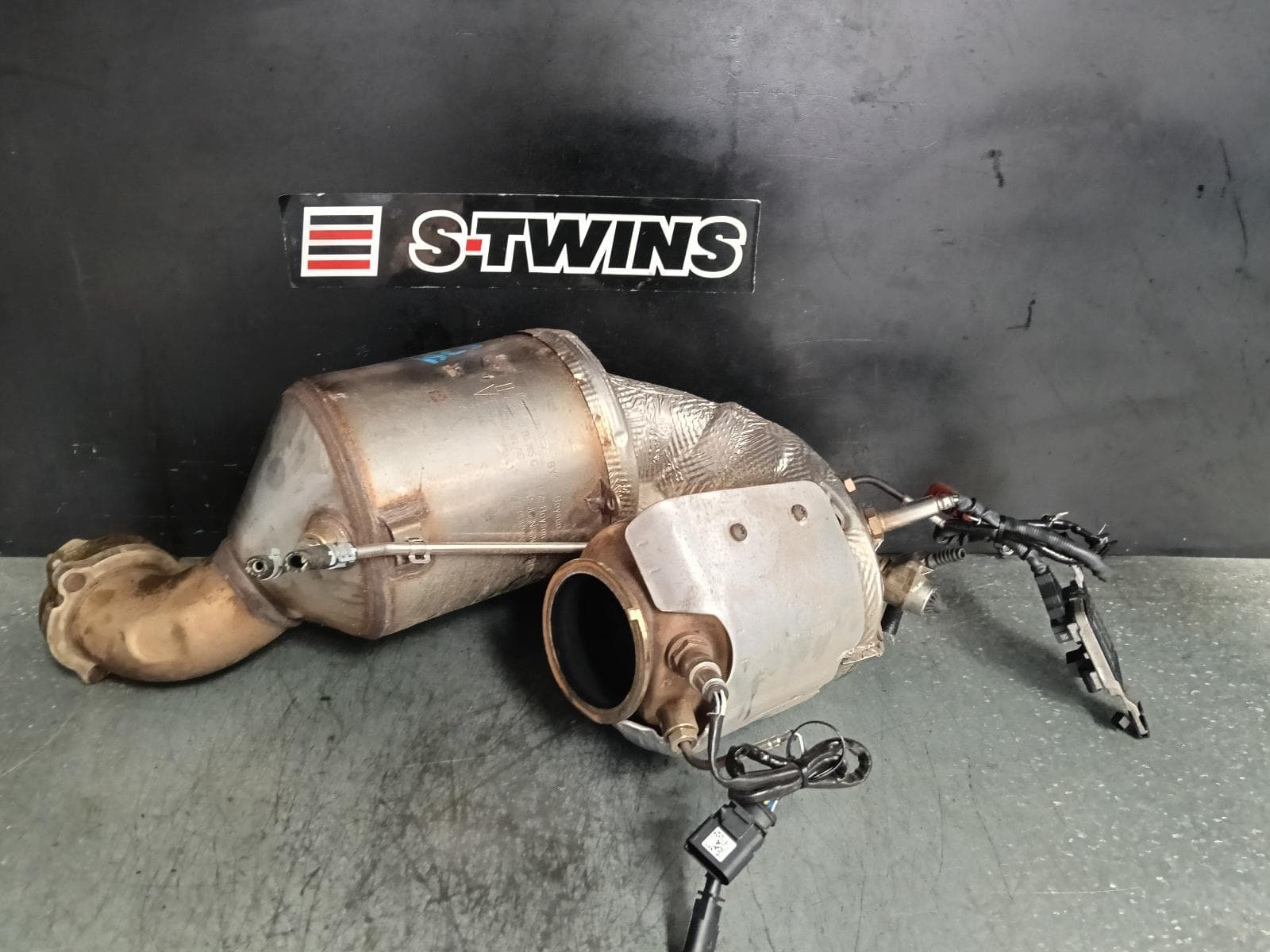 Used auto part listing image: 2018 AUDI Q5 PARTICULATE FILTER DPF DIESEL, 3.0, FY, 02/17-08/20 0000390373