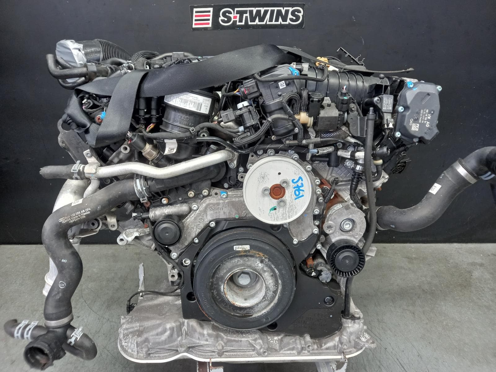 Used auto part listing image: 2018 AUDI Q5 ENGINE FY, DIESEL, 3.0, TURBO, DCPC CODE, 02/17-08/20 0000390374