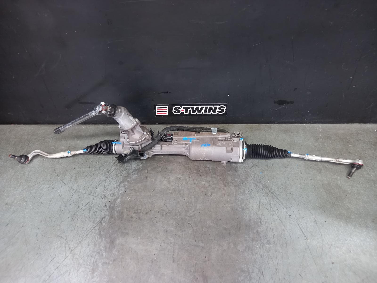 Used auto part listing image: 2018 AUDI Q5 STEERING BOX RACK FY, 02/17-02/25 0000390376