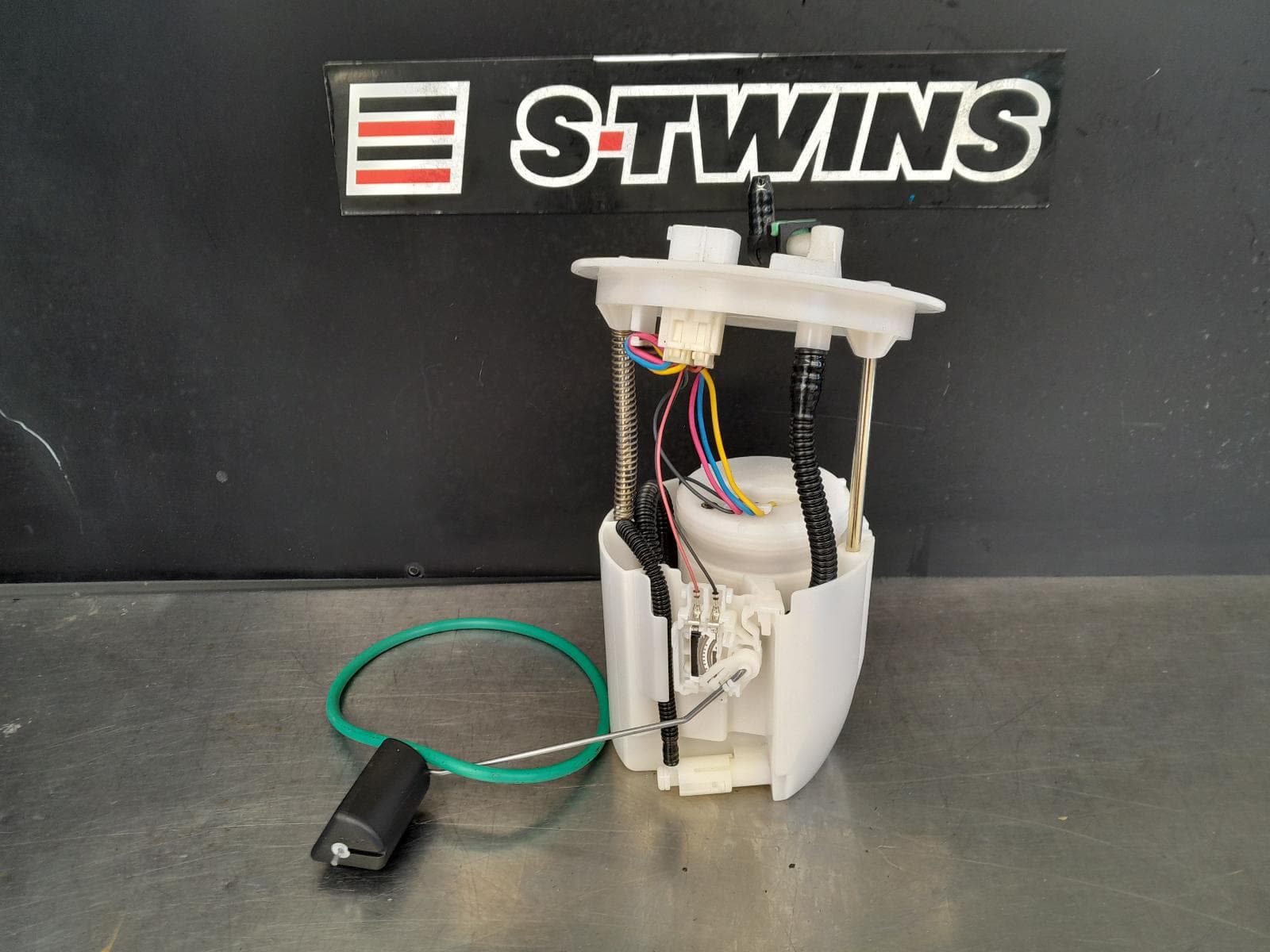 Used auto part listing image: 2021 MAZDA CX30 FUEL PUMP DM, IN TANK (PUMP & SENDER), PETROL, 2.0, 10/19- 0000312969