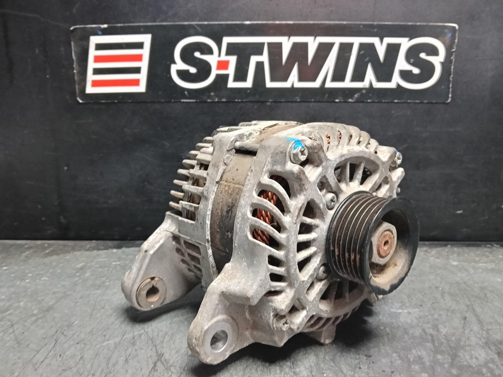 Used auto part listing image: 2018 RAM 1500 ALTERNATOR PETROL, 5.7, HEMI, DS, 11/17- 0000411039