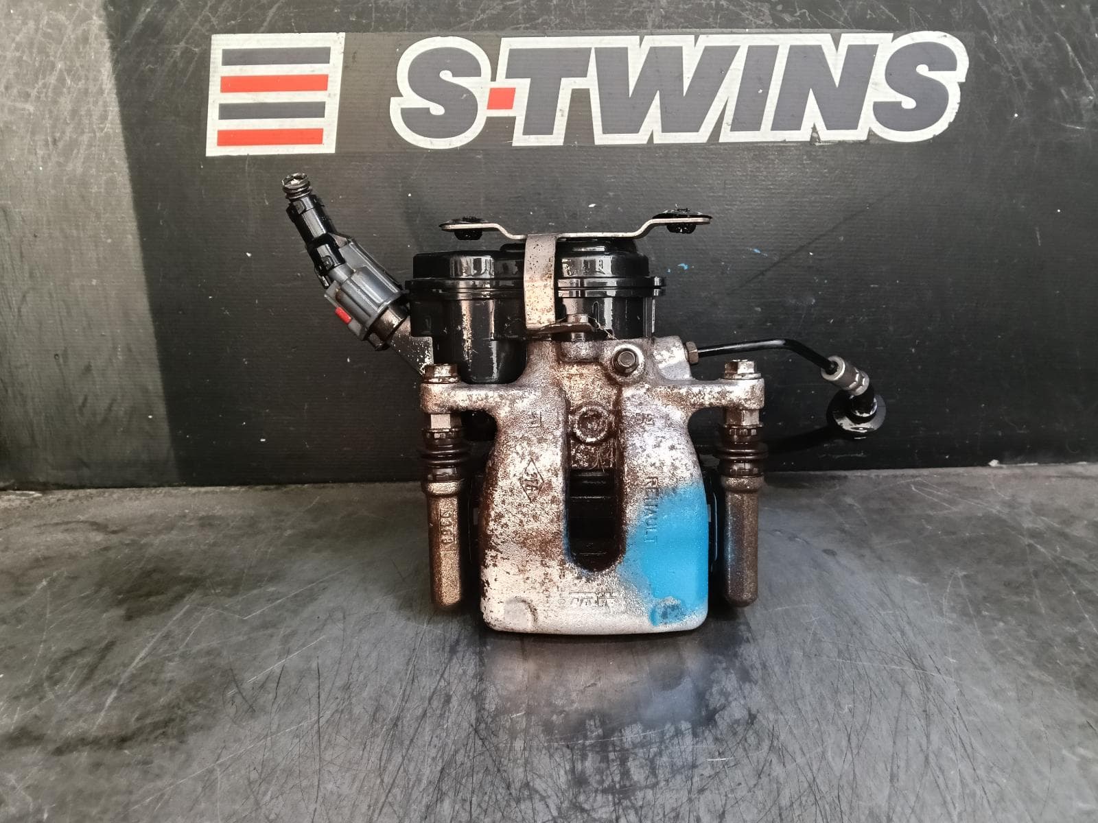 Used auto part listing image: 2019 RENAULT MEGANE CALIPER RH REAR, PETROL, 1.6, BFB/KFB, 06/16-02/20 0000408103
