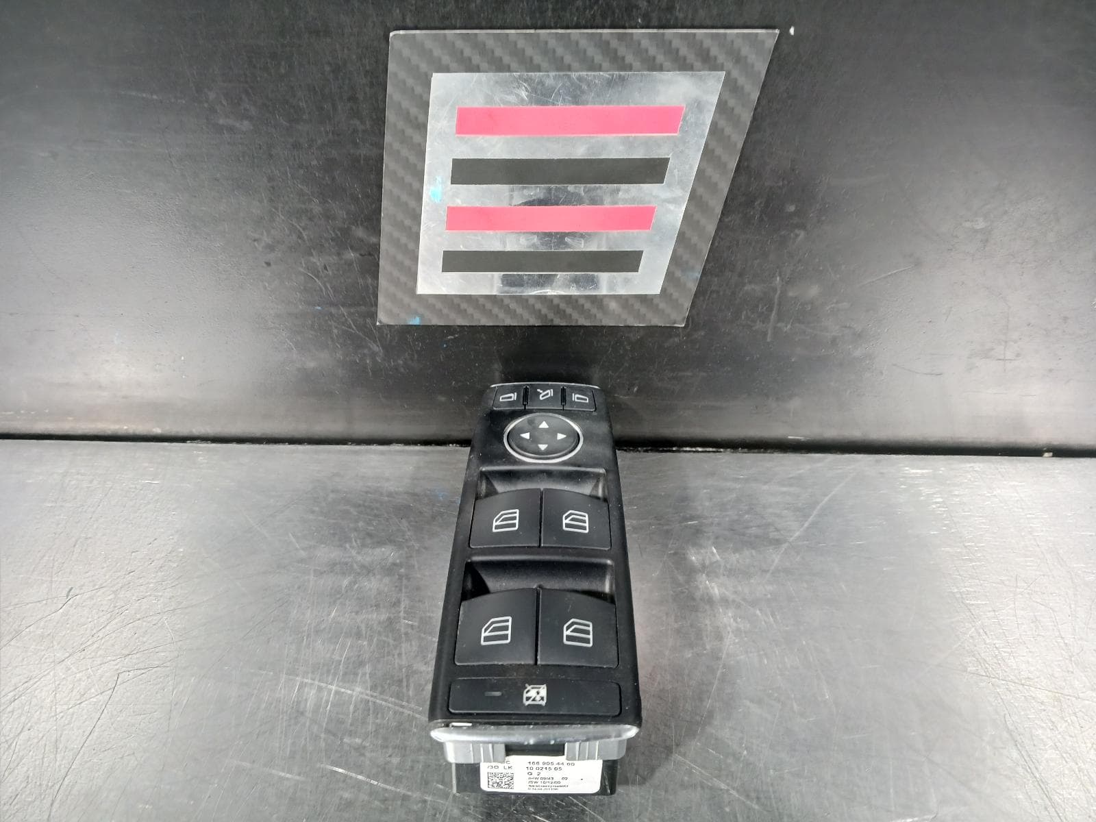 Used auto part listing image: 2013 MERCEDES B CLASS PWR DR WIND SWITCH RH FRONT (MASTER SWITCH), W/ FOLDING MIRRORS TYPE, W246, 12/11-02/19 0000213554