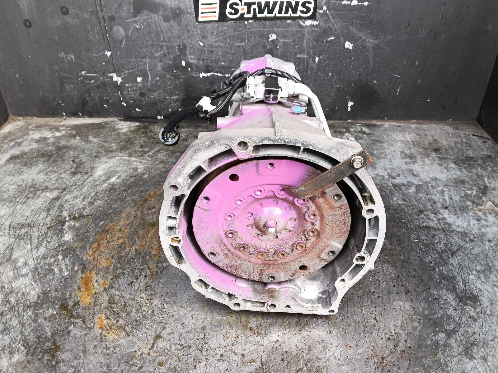 Used auto part listing image: 2020 ALFA ROMEO STELVIO TRANS GEARBOX 949, AUTO, DIESEL, 2.2, TURBO, 8HP50, W/ TRANSFER CASE, 01/18-12/21 0000409296