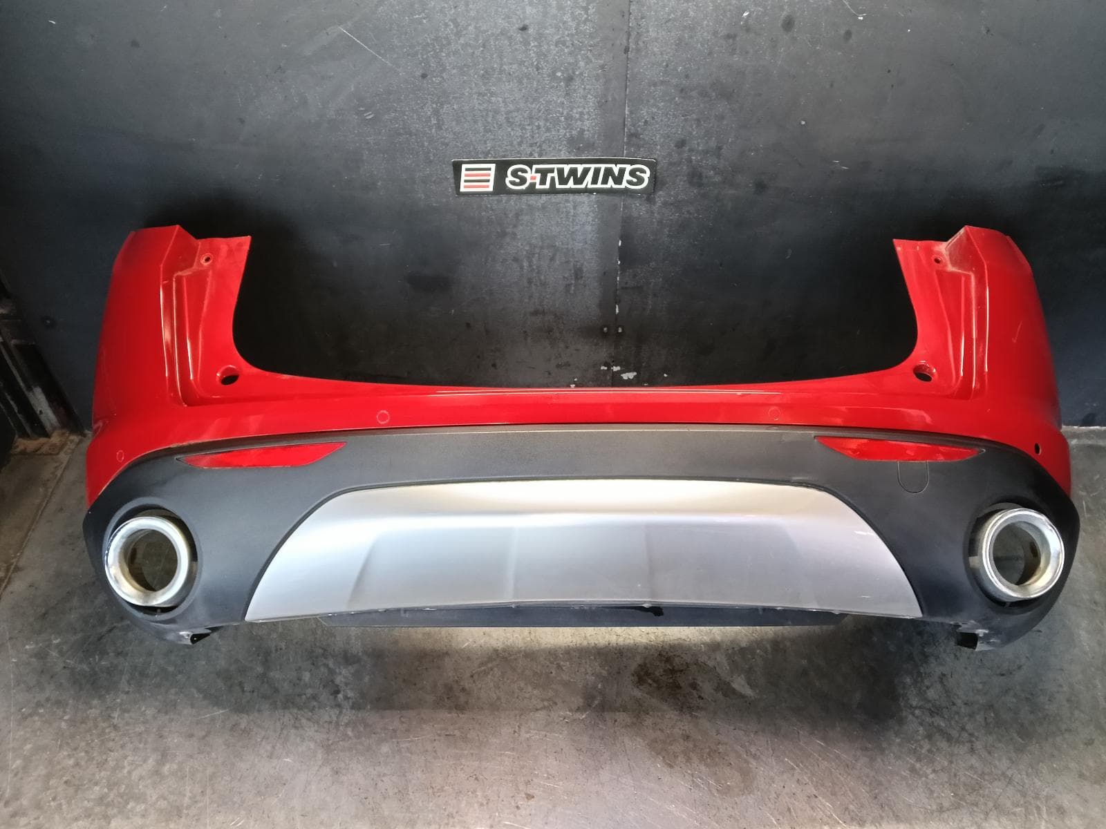 Used auto part listing image: 2020 ALFA ROMEO STELVIO REAR BUMPER 949, W/ PARK SENSOR TYPE, 01/18- 0000409322