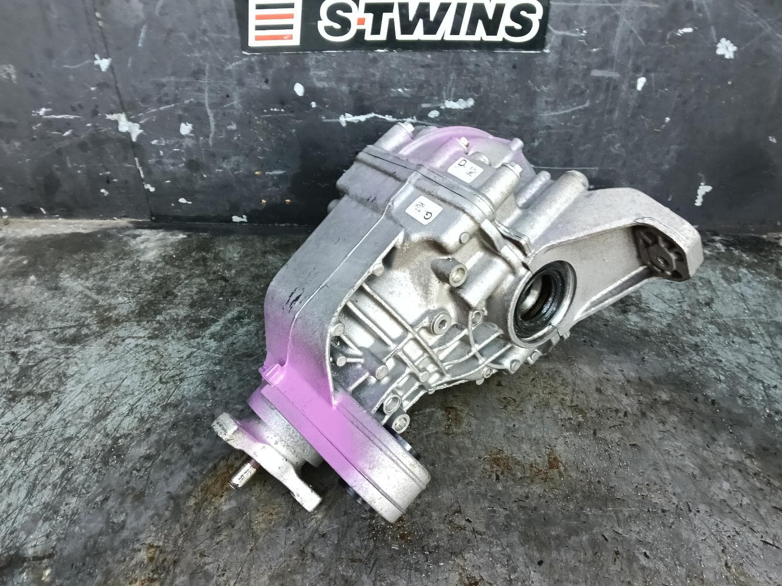 Used auto part listing image: 2020 ALFA ROMEO STELVIO DIFFERENTIAL CENTRE REAR, 2.2, DIESEL, 949, 01/18- 0000409326