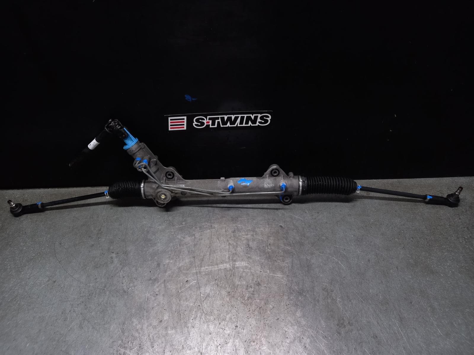 Used auto part listing image: 2016 MERCEDES SPRINTER STEERING BOX RACK DIESEL, 2.1, TURBO, EURO 5, NCV3, 651.955 CODE, NCV3, VAN, 10/06-04/18 0000372229