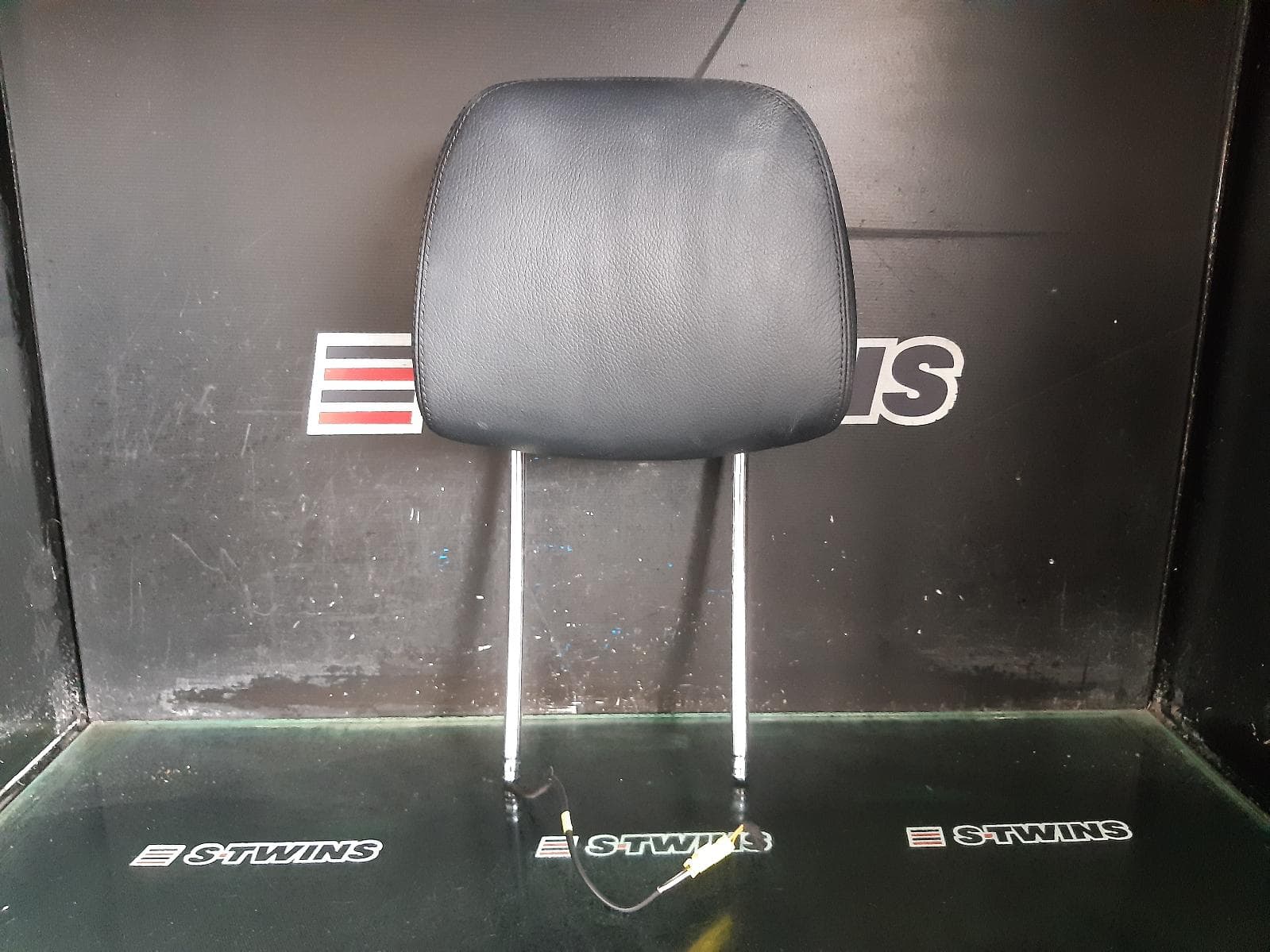 Used auto part listing image: 2012 MERCEDES CLS CLASS HEADREST C218, 06/11-02/18 0000278419