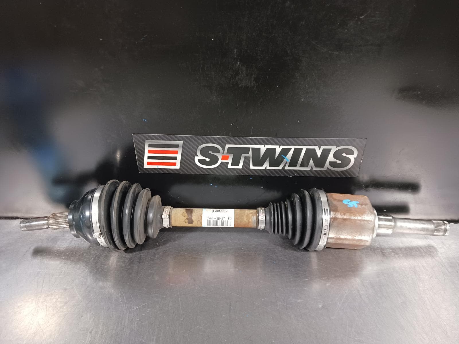 Used auto part listing image: 2017 FORD ESCAPE LEFT DRIVESHAFT FRONT, 2.0, PETROL, ZG, 09/16-05/20 0000230202