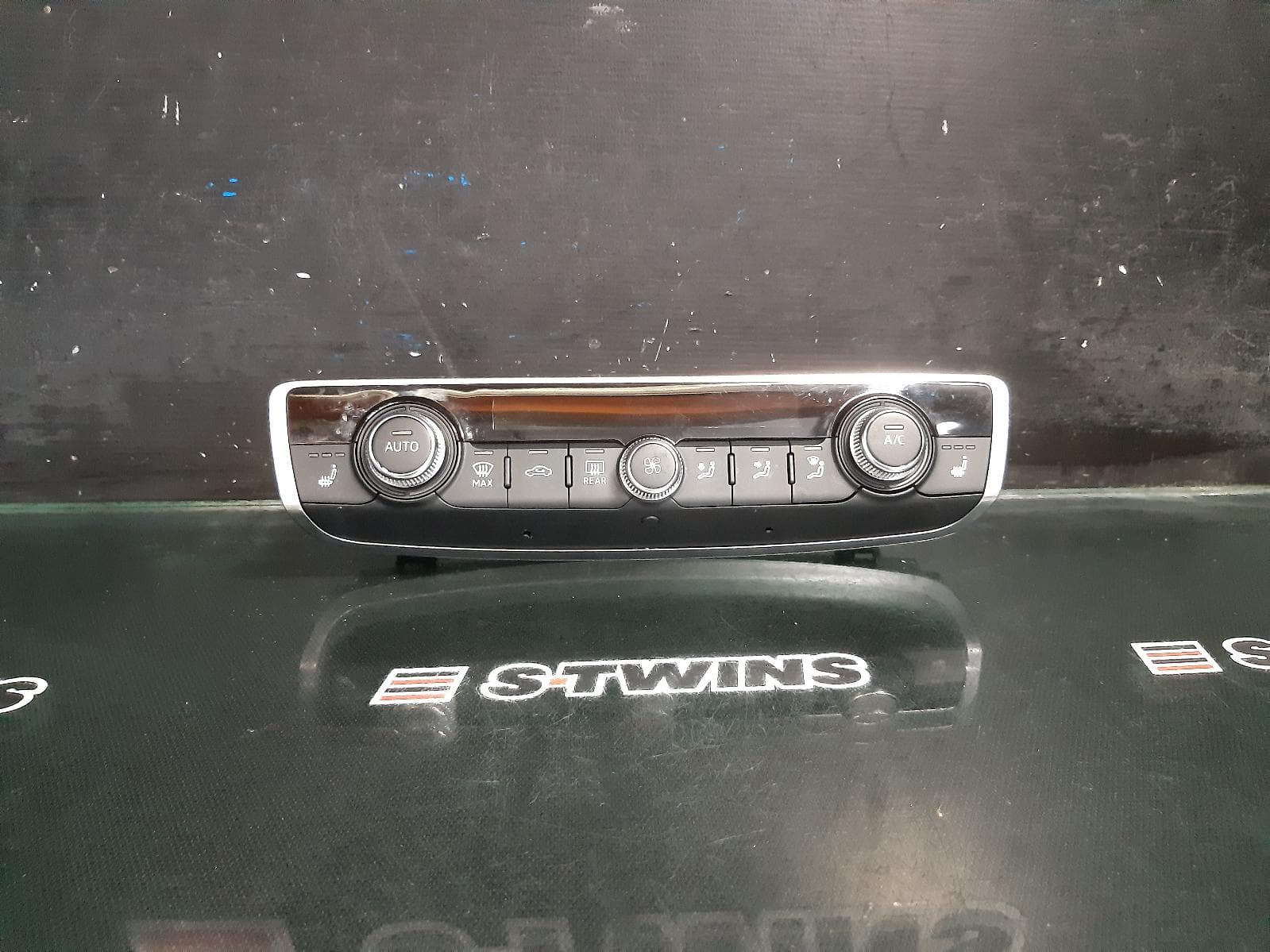 Used auto part listing image: 2015 AUDI A3 HEATER AC CONTROLS 8V, SEDAN/CABRIO, CLIMATE CONTROL, W/ SEAT WARMER TYPE, 05/13-10/20 0000270274