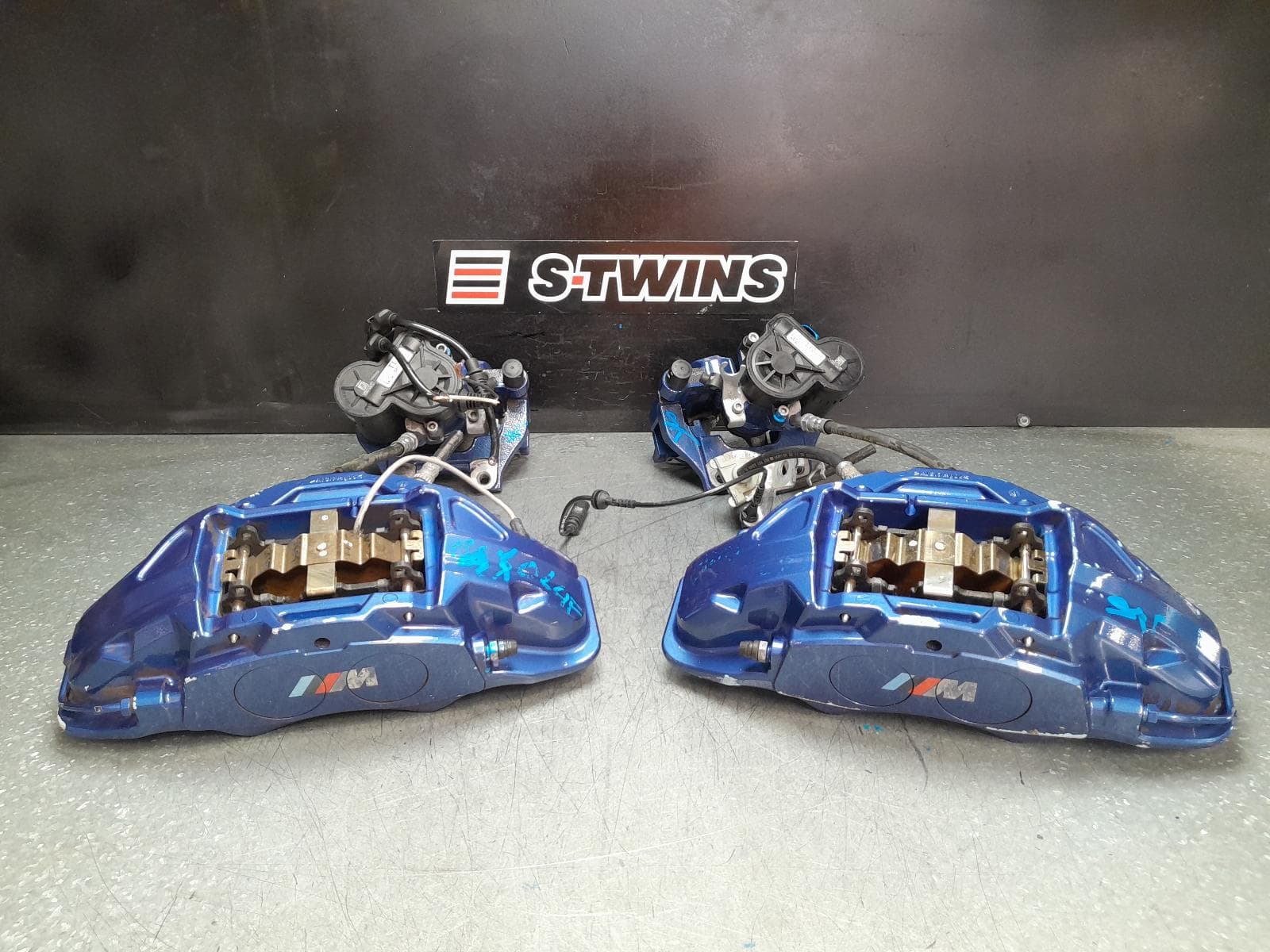 Used auto part listing image: 2020 BMW 2 SERIES CALIPER LH FRONT, F44, SEDAN, M SPORT, BLUE, 09/19- 0000366212