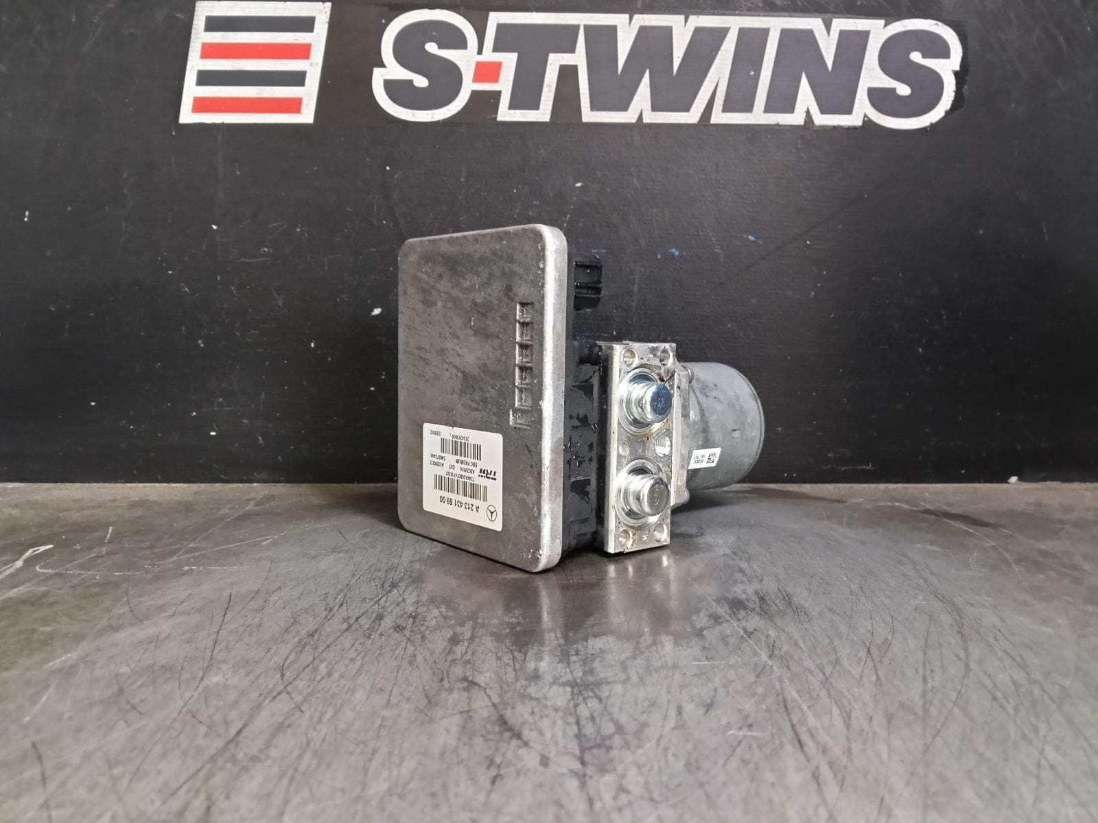 Used auto part listing image: 2017 MERCEDES E CLASS ABS PUMP MODULATOR W213, 05/16-05/23 0000410127