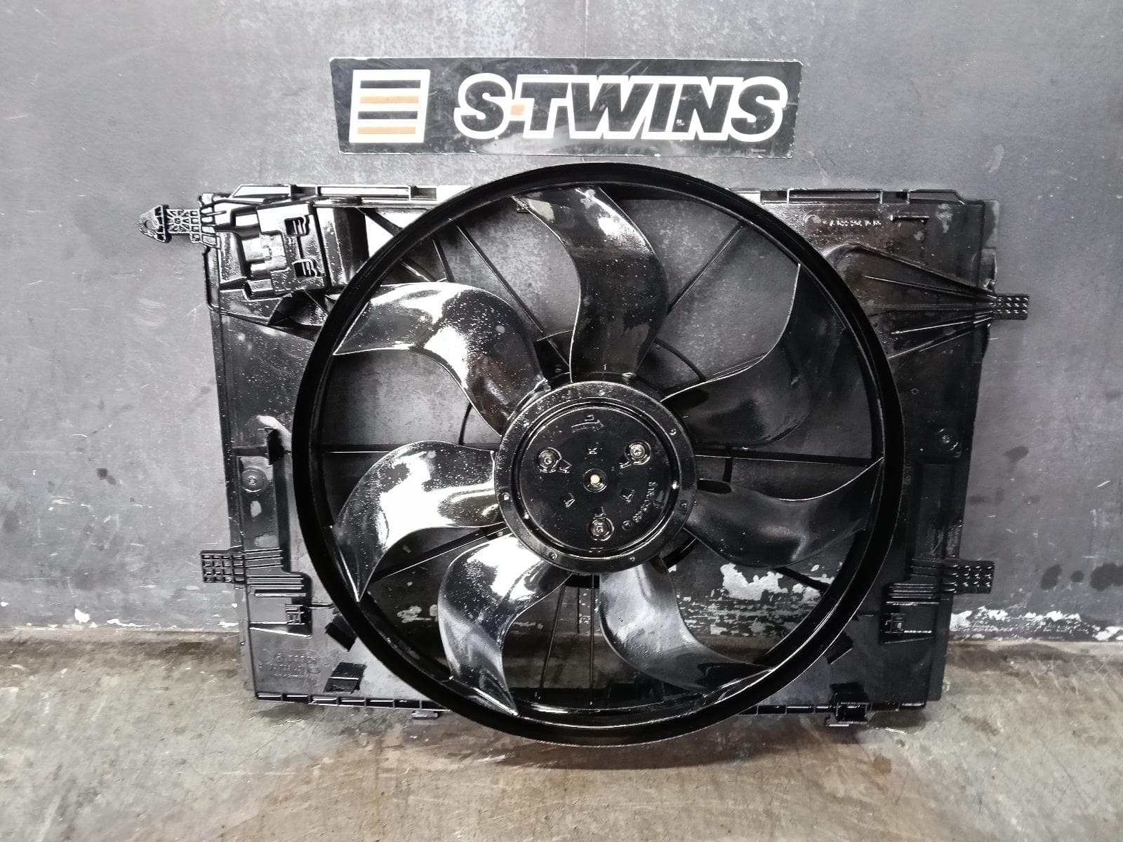 Used auto part listing image: 2017 MERCEDES E CLASS FAN RADIATOR FAN, 2.0, PETROL, E200, W213, 05/16- 0000410129