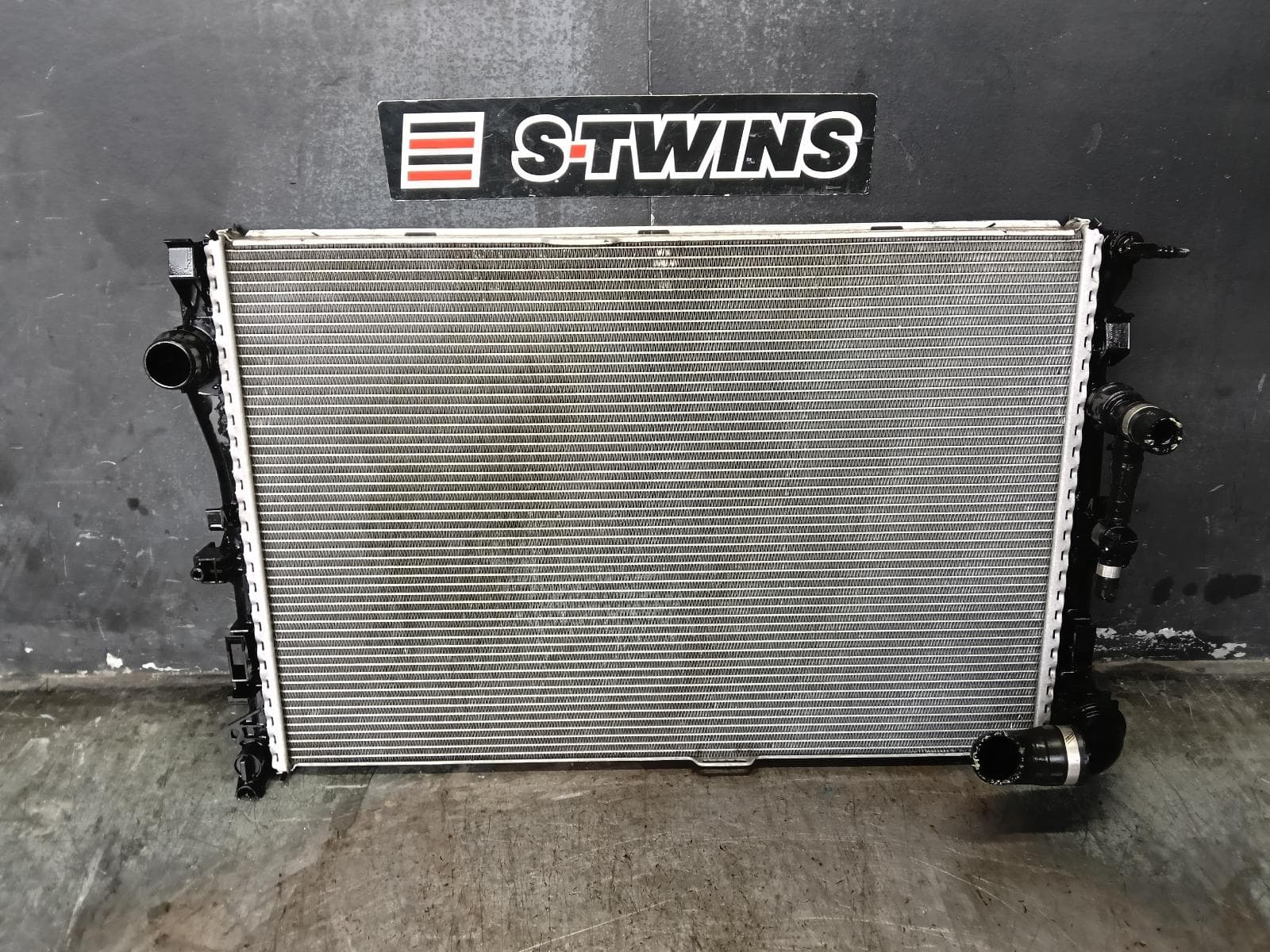 Used auto part listing image: 2017 MERCEDES E CLASS RADIATOR AUTO, 2.0, PETROL, E200, W213, 05/16- 0000410130