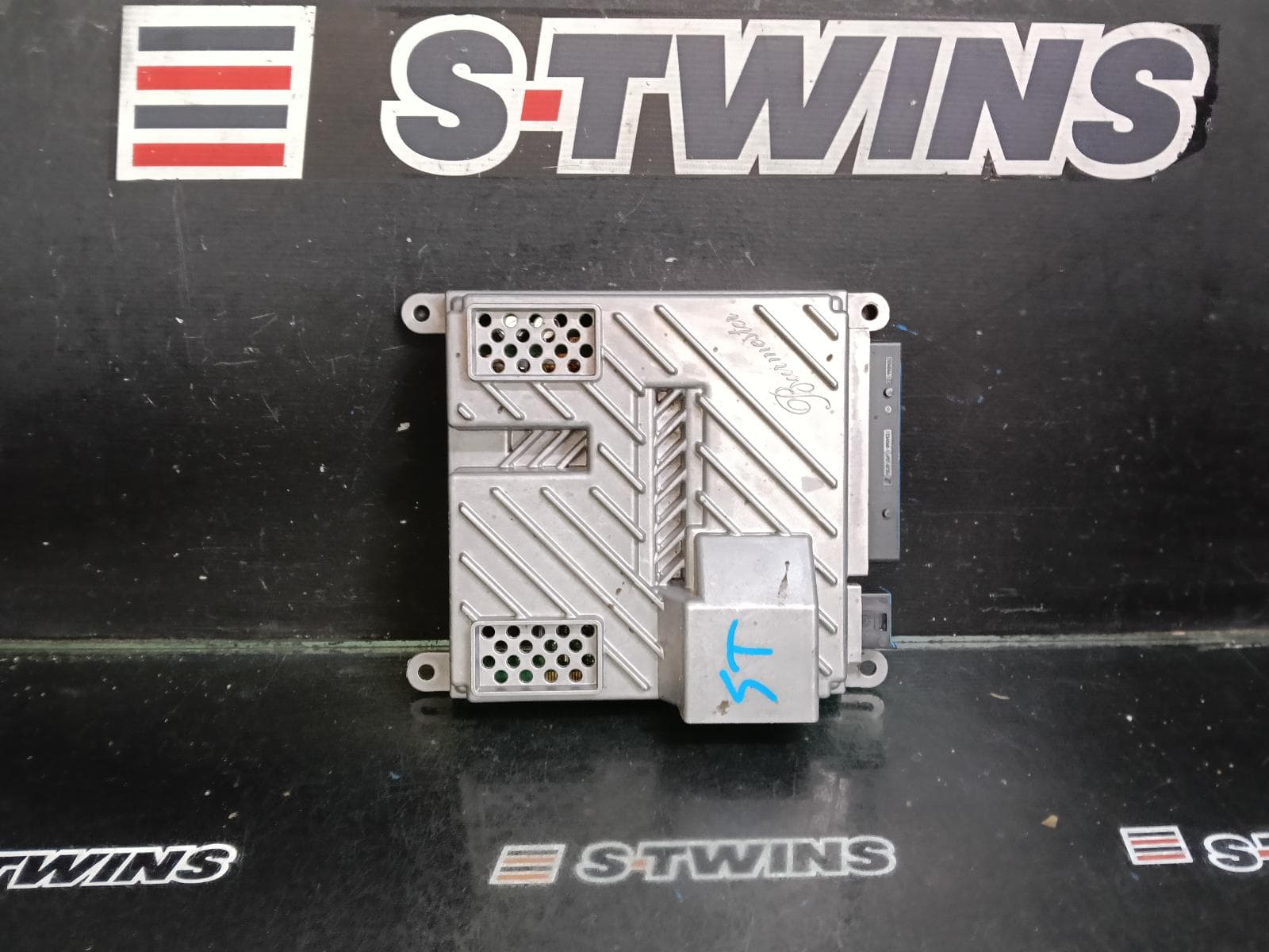 Used auto part listing image: 2017 MERCEDES E CLASS AMPLIFIER, W213/S213/A238/C238, 05/16- 0000410142