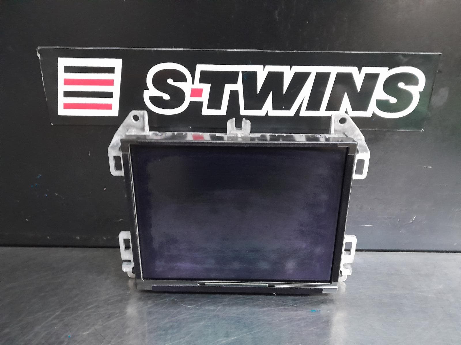 Used auto part listing image: 2020 JEEP WRANGLER DISPLAY UNIT, 8.4IN TOUCHSCREEN, W/ SAT NAV TYPE, JL, 08/18- 0000279206