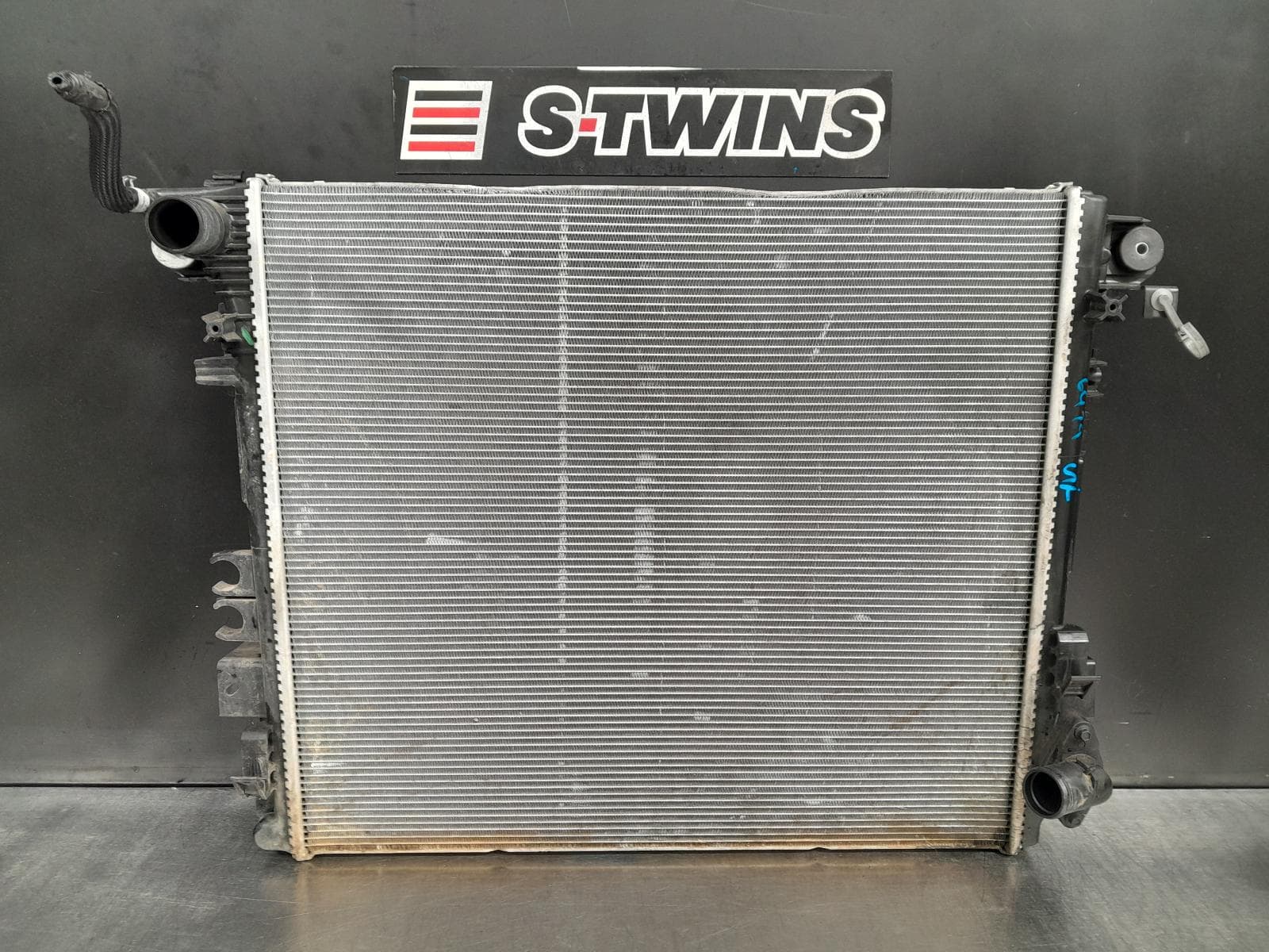 Used auto part listing image: 2020 JEEP WRANGLER RADIATOR AUTO, 2.2, DIESEL, JL, 08/18-09/20 0000307526