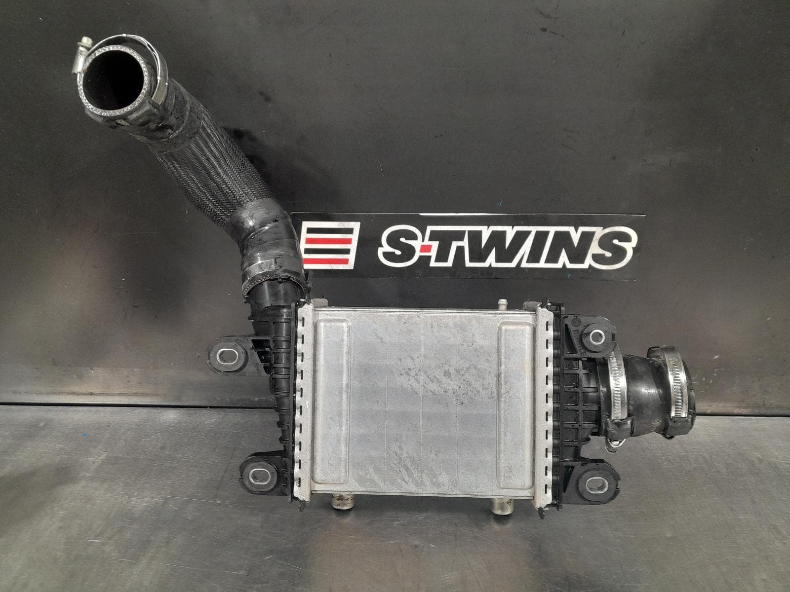 Used auto part listing image: 2020 JEEP WRANGLER INTERCOOLER DIESEL, 2.2, JL, 08/18-09/20 0000308812