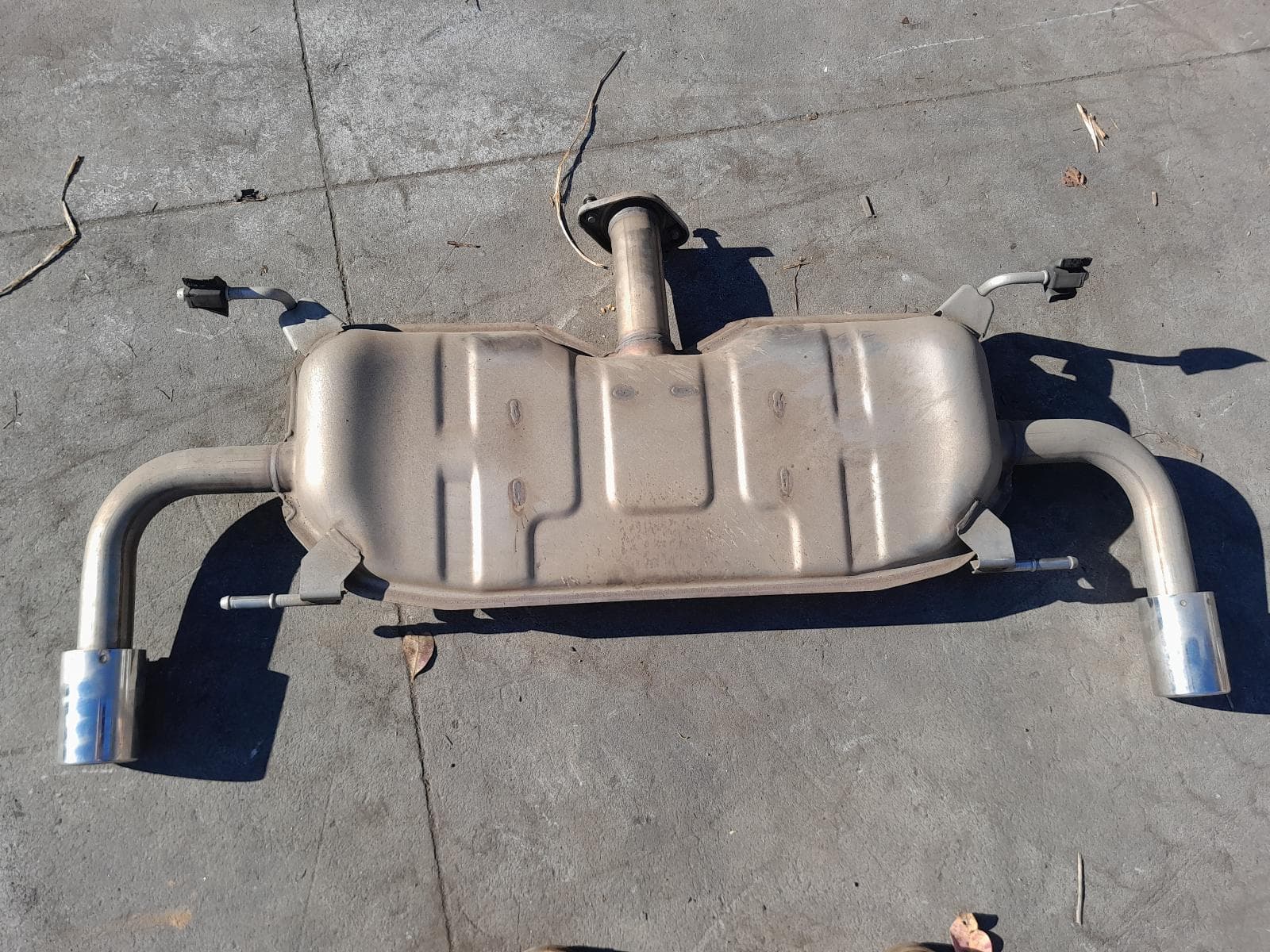 Used auto part listing image: 2019 MAZDA CX8 MUFFLER KG, 05/18-12/23 0000226907