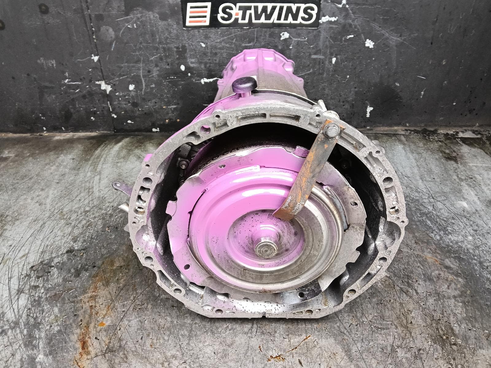 Used auto part listing image: 2020 MERCEDES E CLASS TRANS GEARBOX AUTO, AWD, PETROL, 3.0, BI-TURBO, W213/A238/C238, 725.048 CODE, NO TRANSFER CASE, 05/16- 0000409840