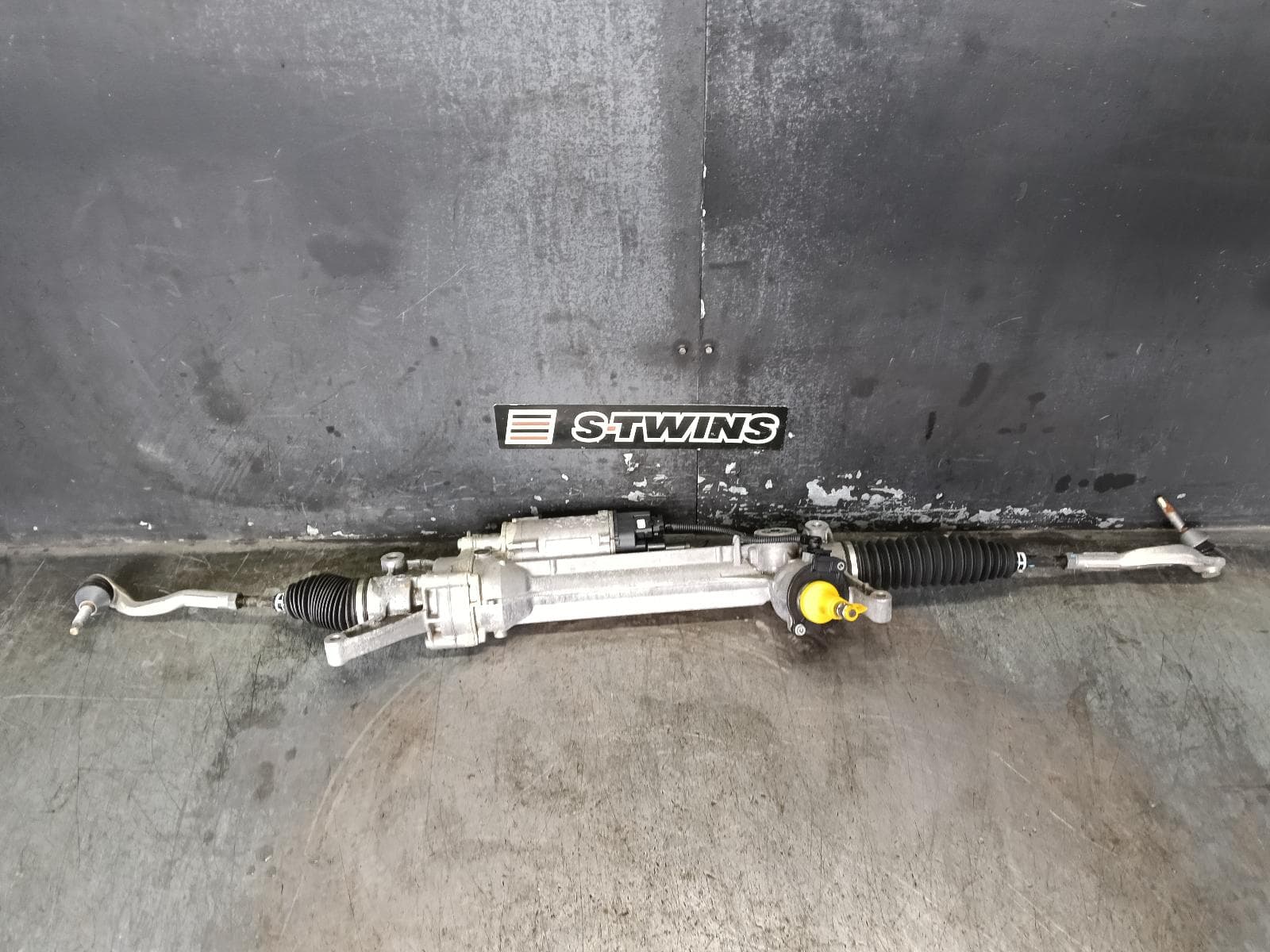 Used auto part listing image: 2020 MERCEDES E CLASS STEERING BOX RACK W213/A238/C238, 3.0, PETROL, 05/16- 0000409865