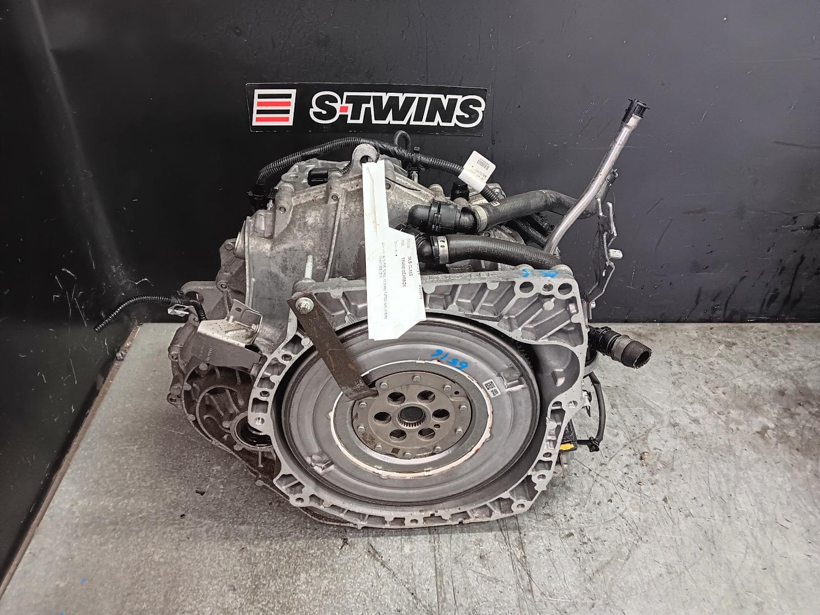 Used auto part listing image: 2022 MERCEDES GLB CLASS TRANS GEARBOX AUTO, FWD, PETROL, 1.3, TURBO, 7 SPEED, X247, GLB200, 700.423 CODE, 12/19- 0000410026