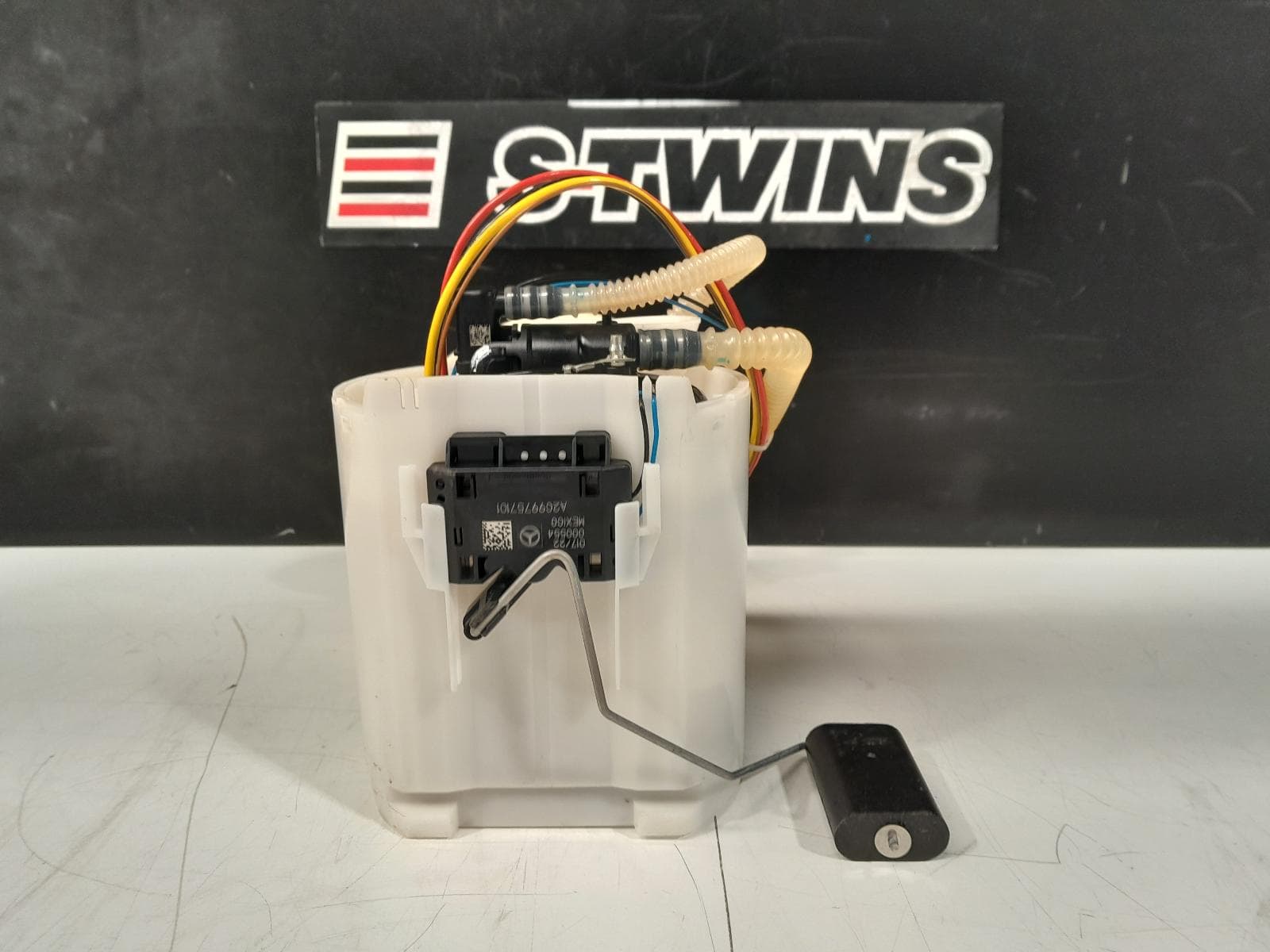 Used auto part listing image: 2022 MERCEDES GLB CLASS FUEL PUMP PETROL, 1.3, 282.914 CODE, IN TANK (PUMP & SENDER), X247, 12/19- 0000311491