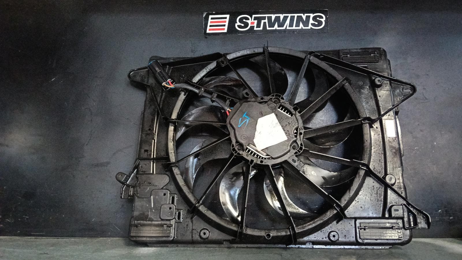 Used auto part listing image: 2021 FORD ESCAPE FAN RADIATOR FAN, 2.0, PETROL, ZH, 06/20- 0000402143