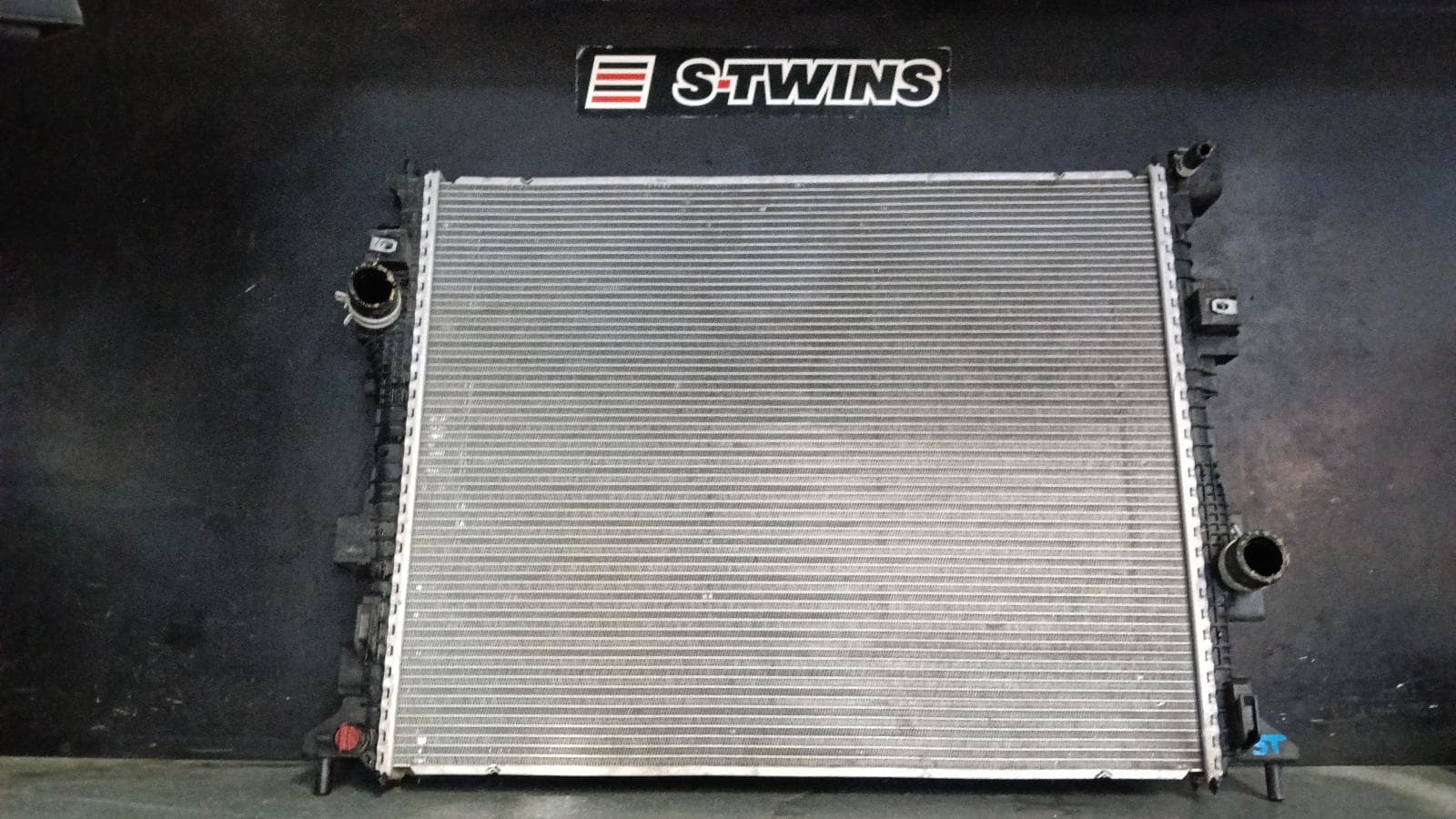 Used auto part listing image: 2021 FORD ESCAPE RADIATOR AUTO, 2.0, PETROL, ZH, 06/20- 0000402144