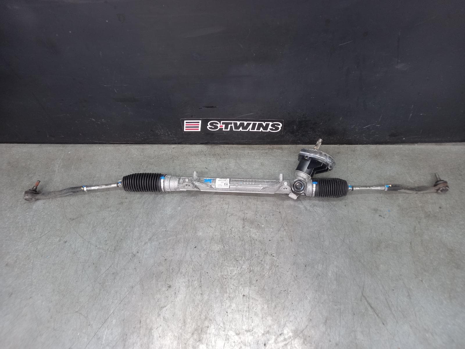 Used auto part listing image: 2017 RENAULT CLIO STEERING BOX RACK X98, 09/13-10/19 0000385579